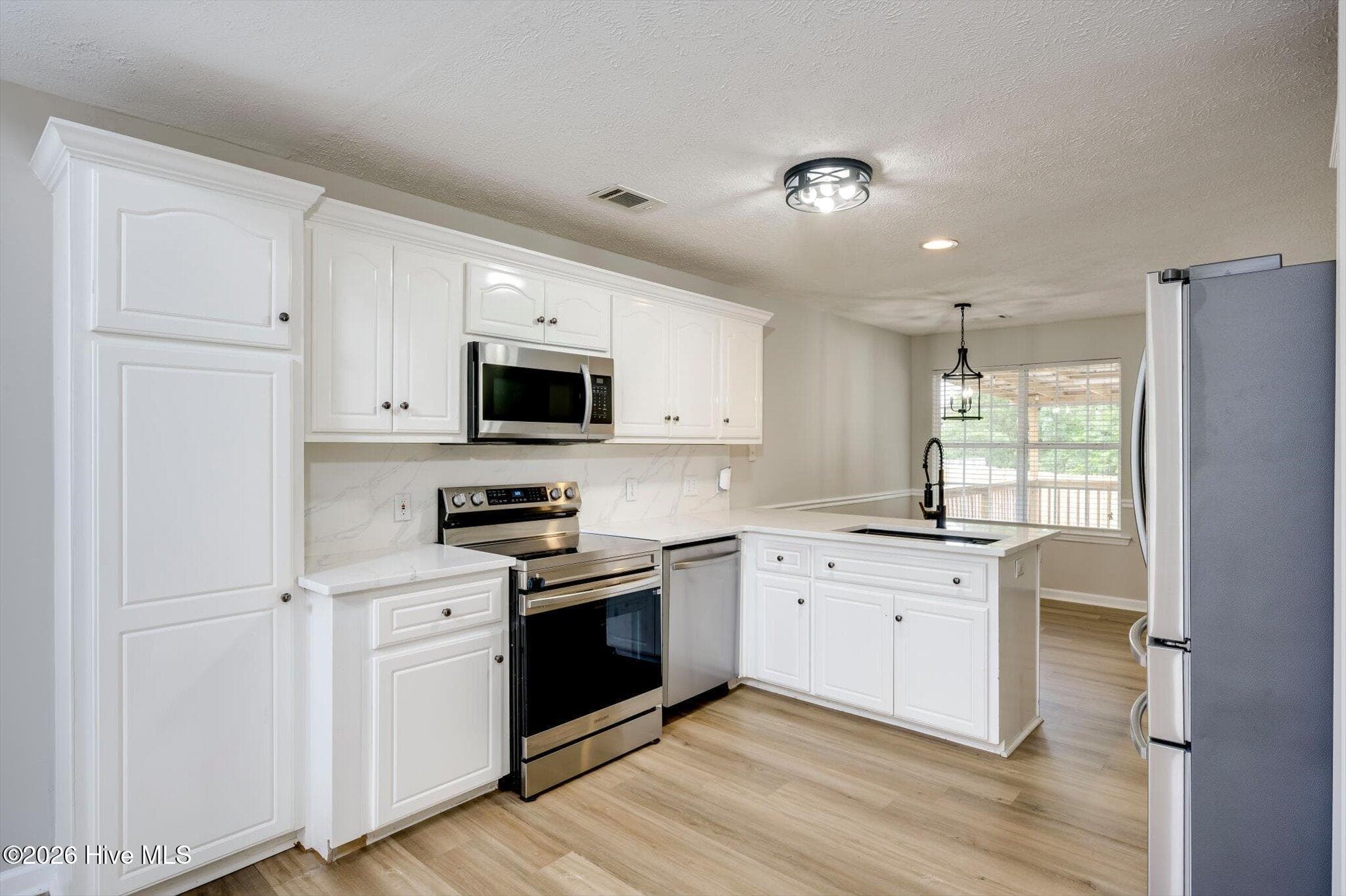 Quartz Counters and Tile Backsplash - 166 Eagle Lake Road, North Augusta, SC 29841