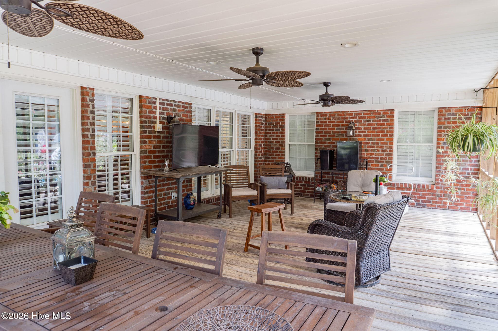 Single Family Residence at 2509 3rd Avenue, Elizabethtown, NC 28337, photo 10 of 36