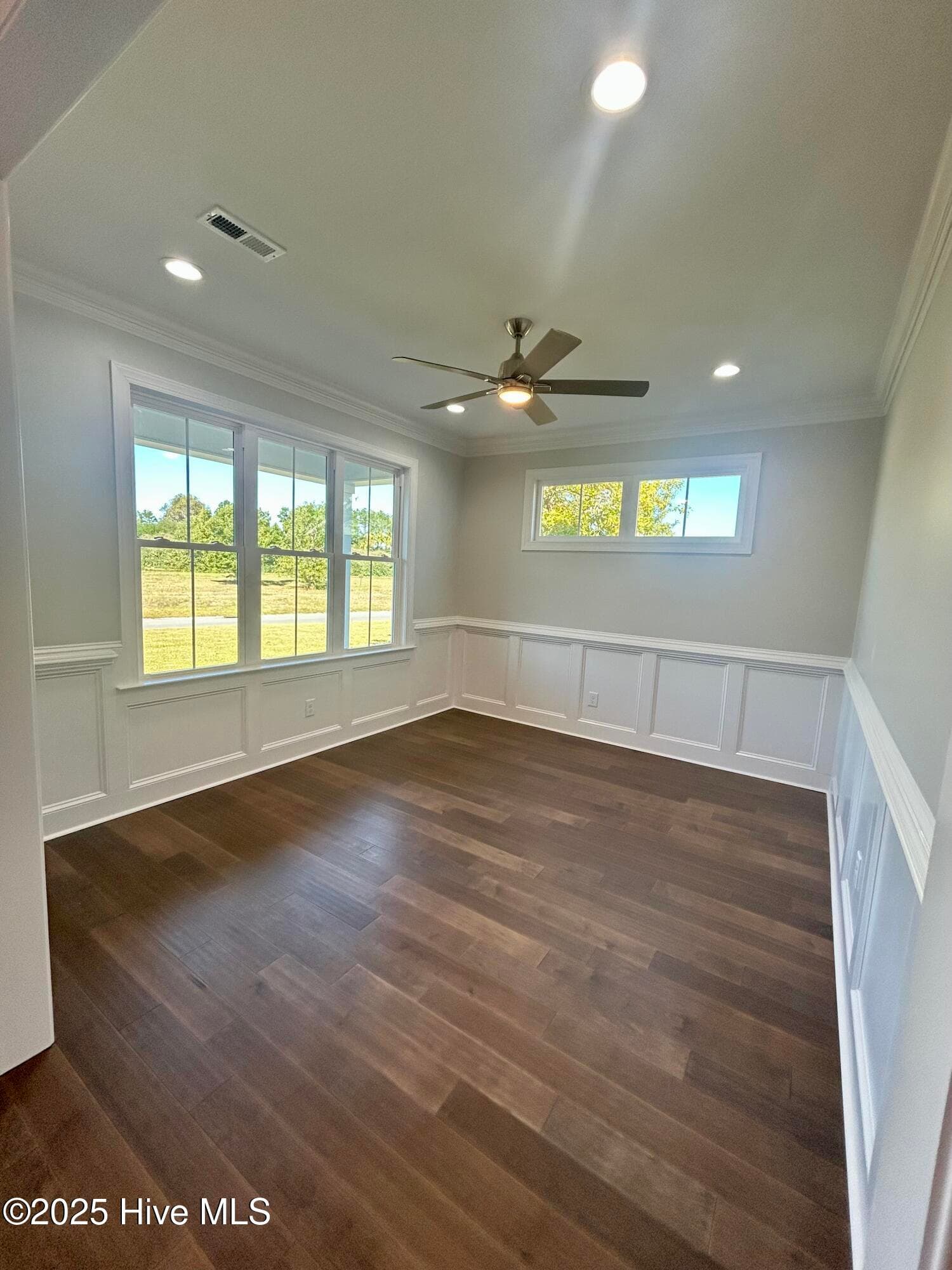 Single Family Residence at 141 Sycamore Lakes Drive, Wallace, NC 28466, photo 43 of 101