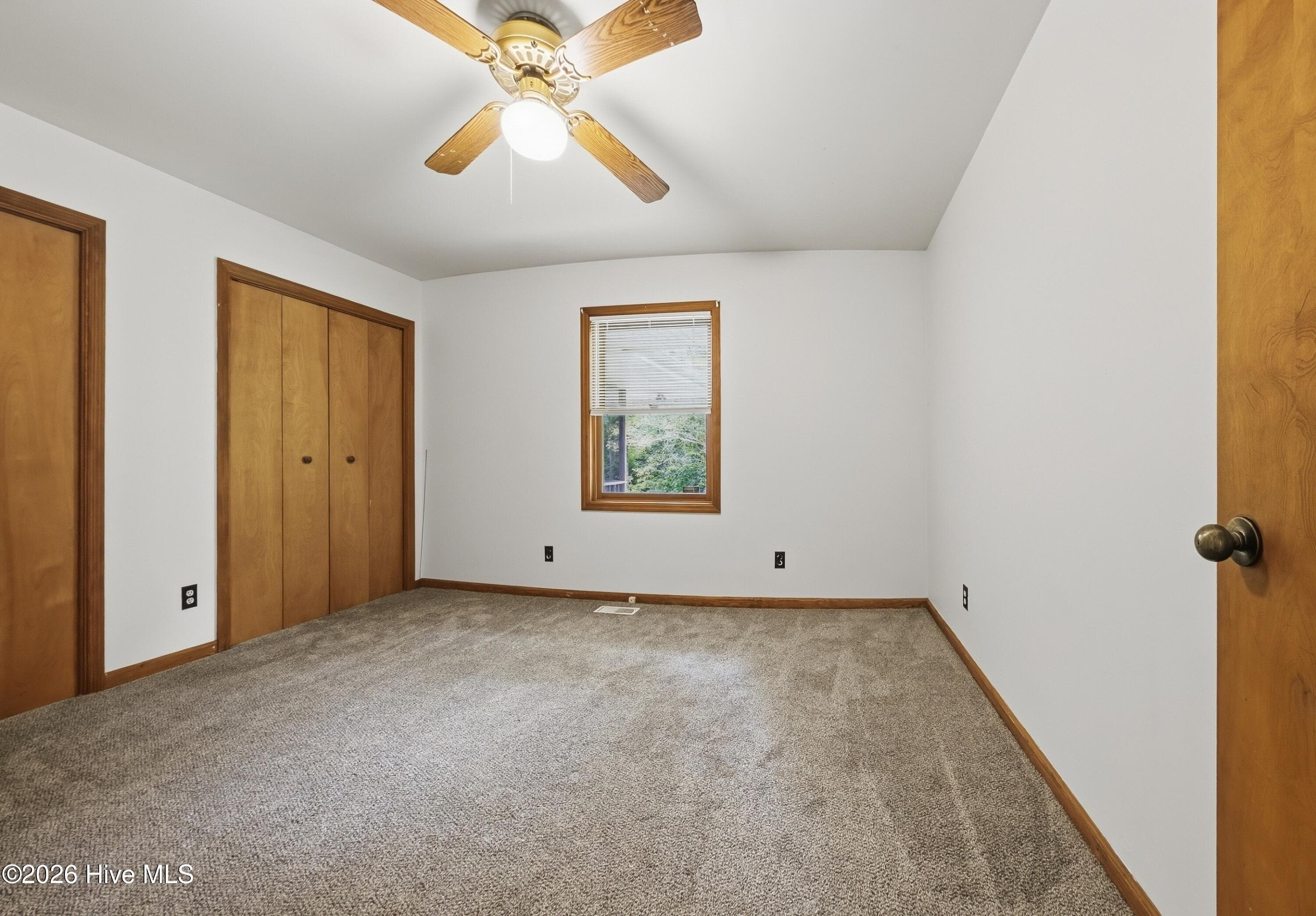 Single Family Residence at 306 Shore Point Drive, Wilmington, NC 28411, photo 18 of 86