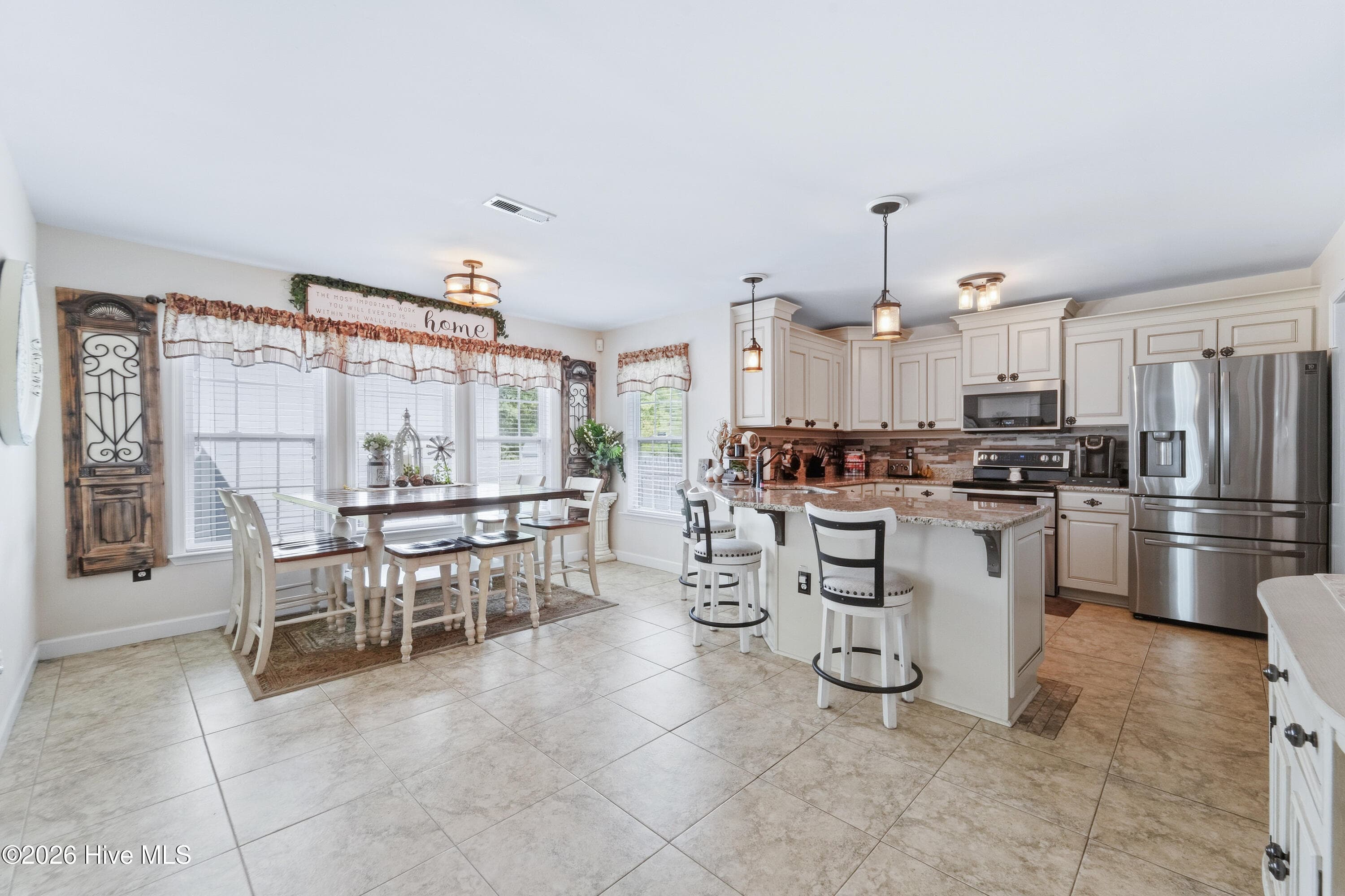 Single Family Residence at 109 Spring Leaf Lane, Jacksonville, NC 28540, photo 6 of 78
