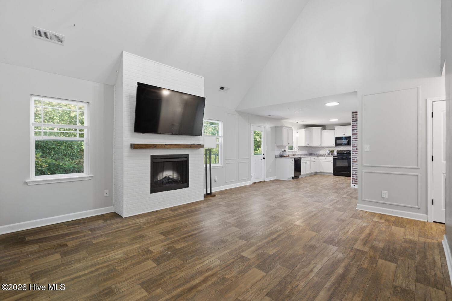 Single Family Residence at 384 Union Chapel Church Road, Richlands, NC 28574, photo 2 of 40