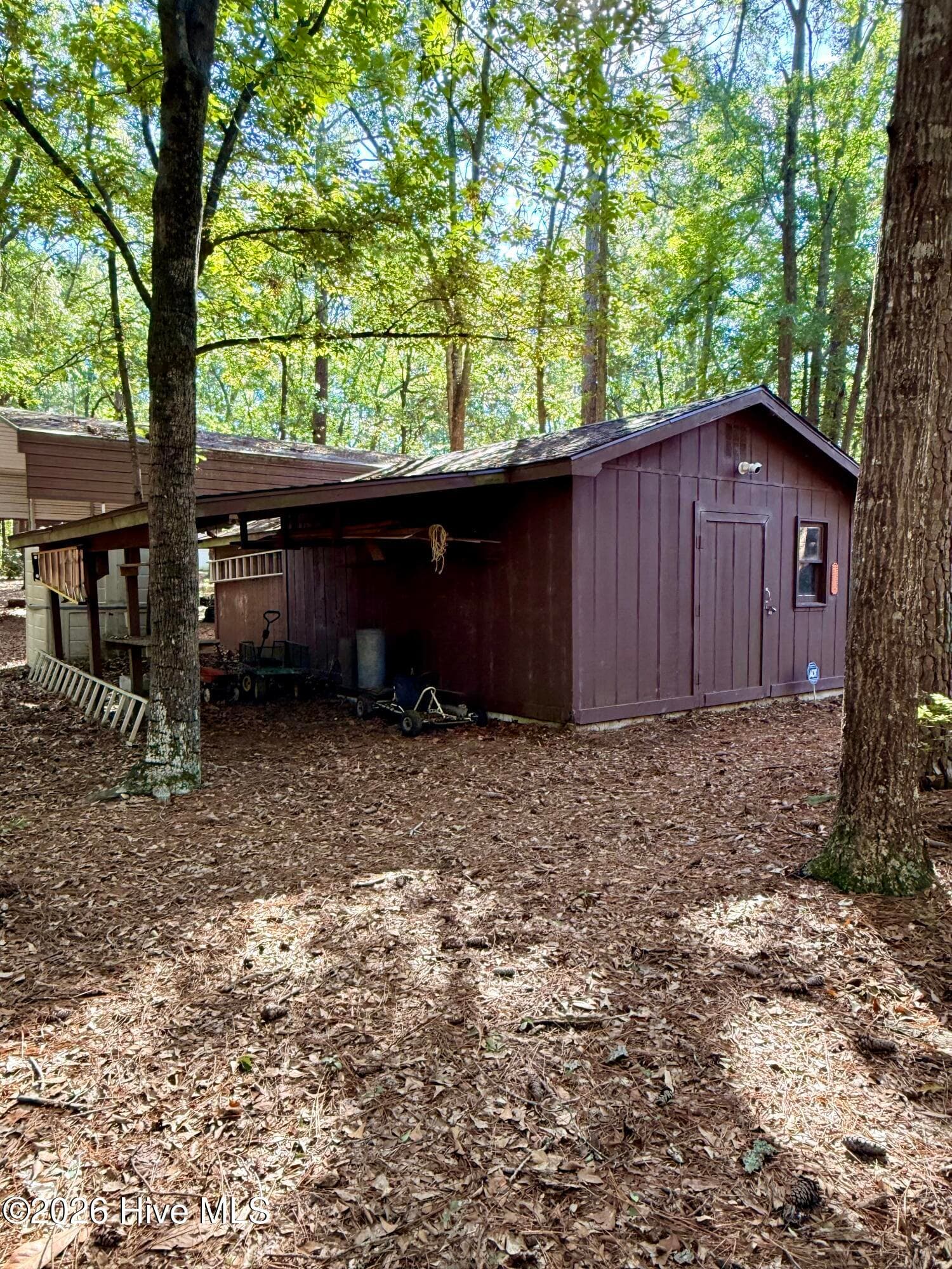 wired workshop with lean-to - 12681 Blues Farm Road, Laurinburg, NC 28352