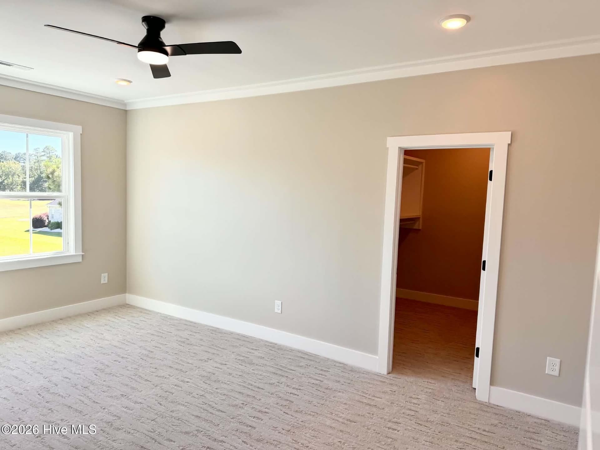 Guest bedroom 3 upstairs with ensuite full bath and walk in closet, upstairs. - 550 Glenburnie Street NW, Calabash, NC 28467
