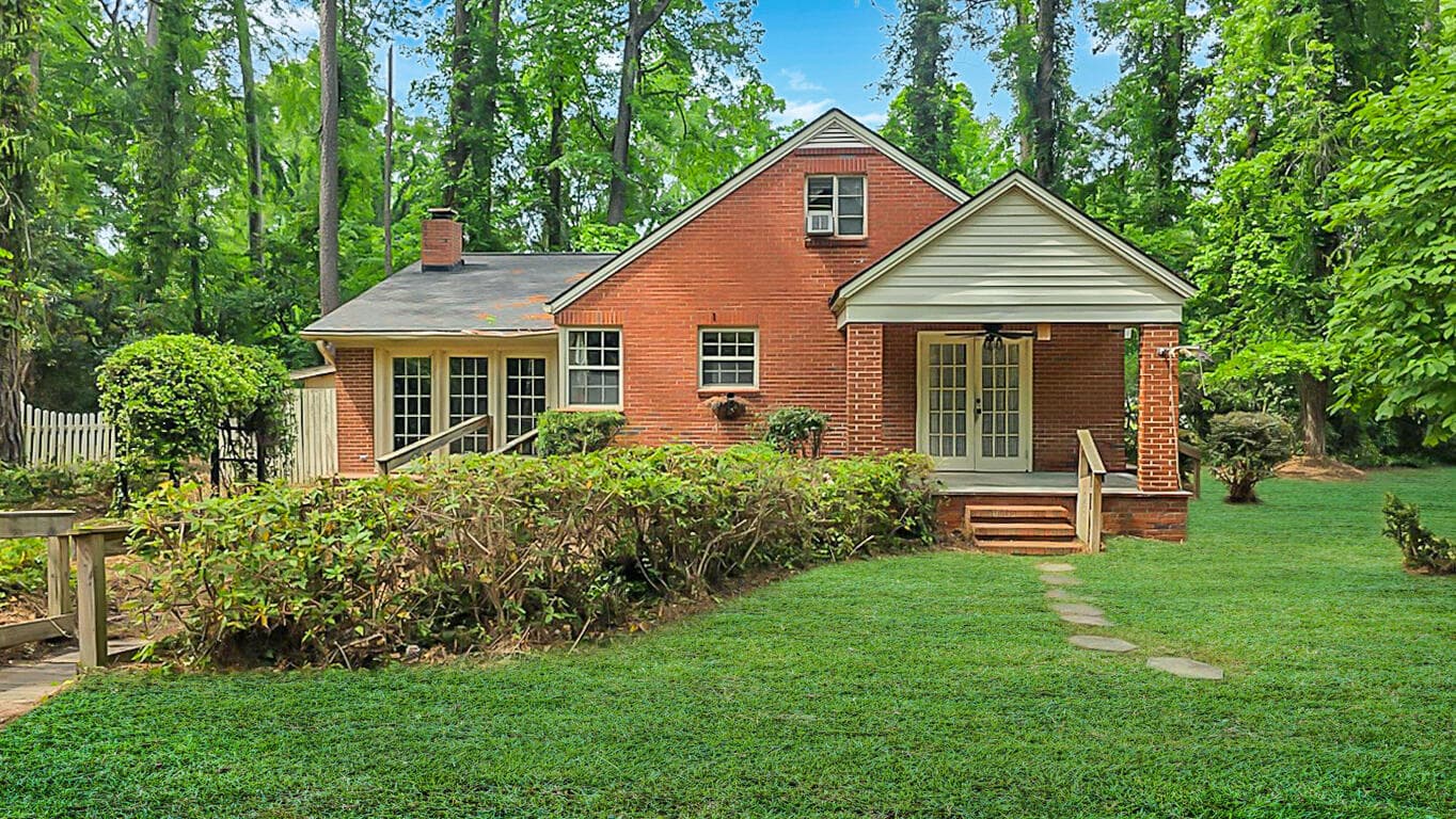 Single Family Residence at 819 Hillcrest Drive, Thomson, GA 30824, photo 9 of 46