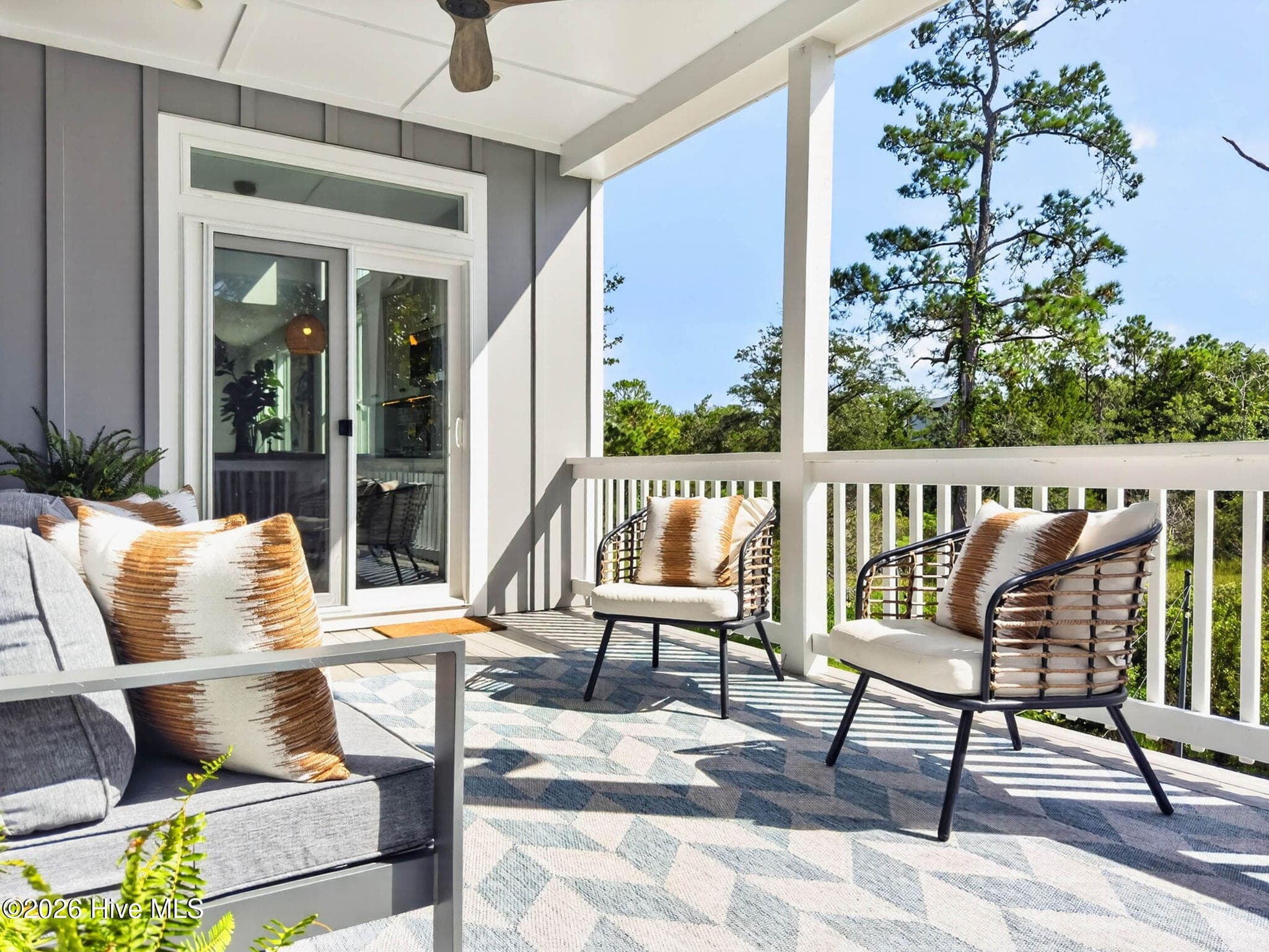 Single Family Residence at 1406 Marsh Cove Lane, Wilmington, NC 28409, photo 12 of 47