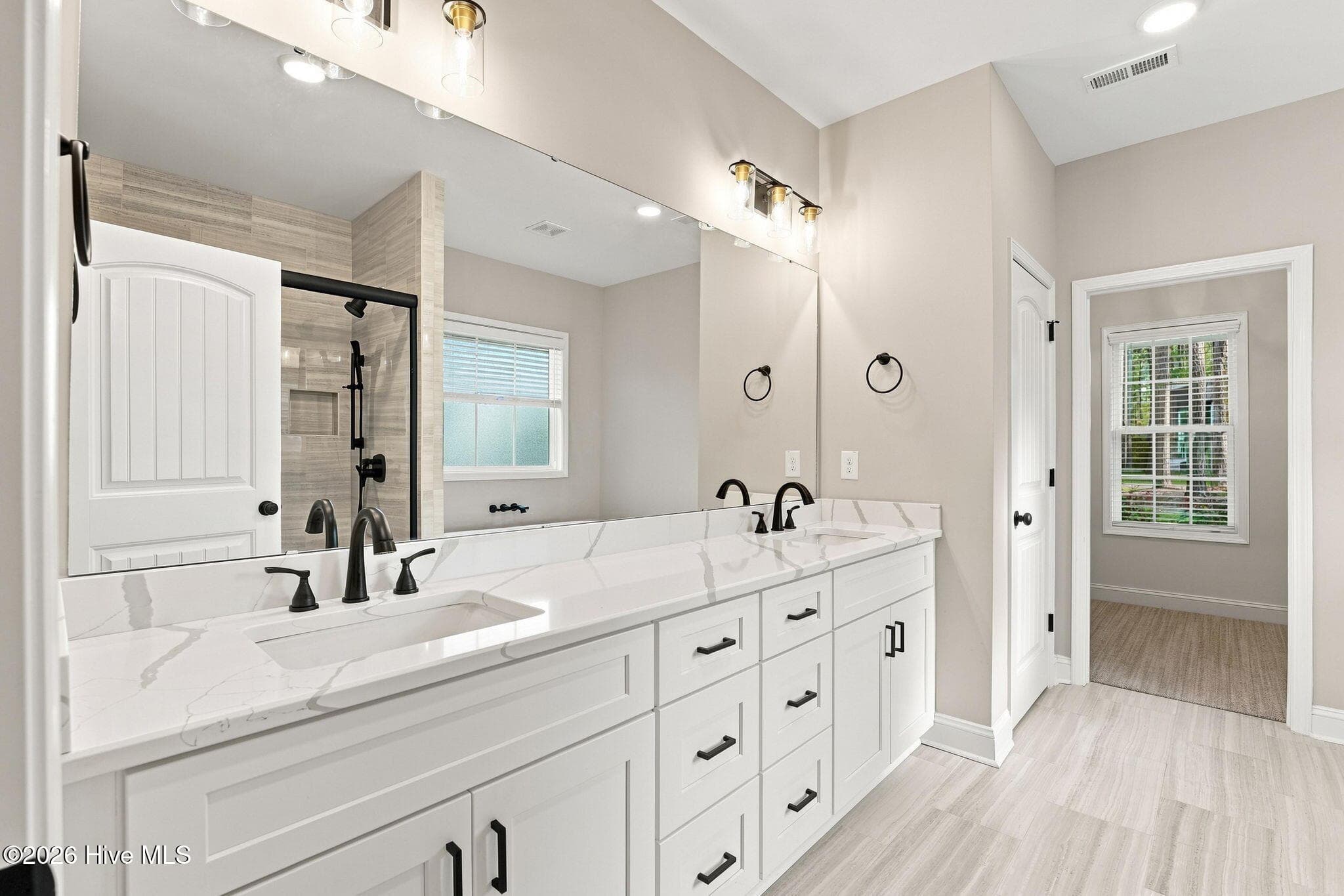 Double sinks - 16620 Titmouse Court, Wagram, NC 28396