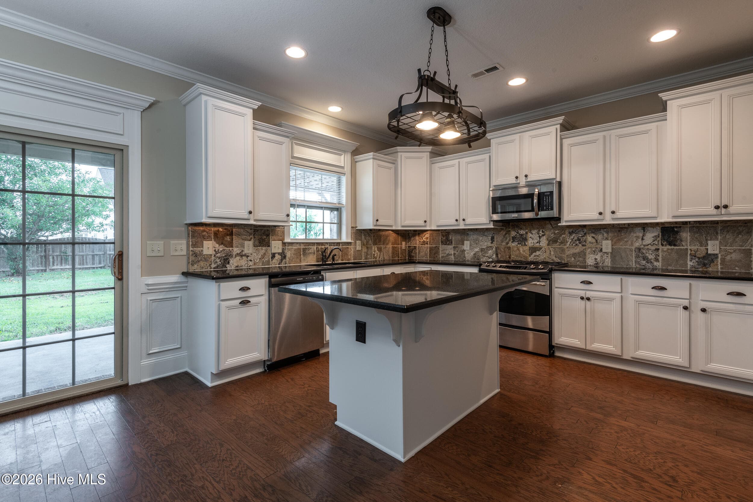 Single Family Residence at 820 Megan Drive, Greenville, NC 27834, photo 6 of 9