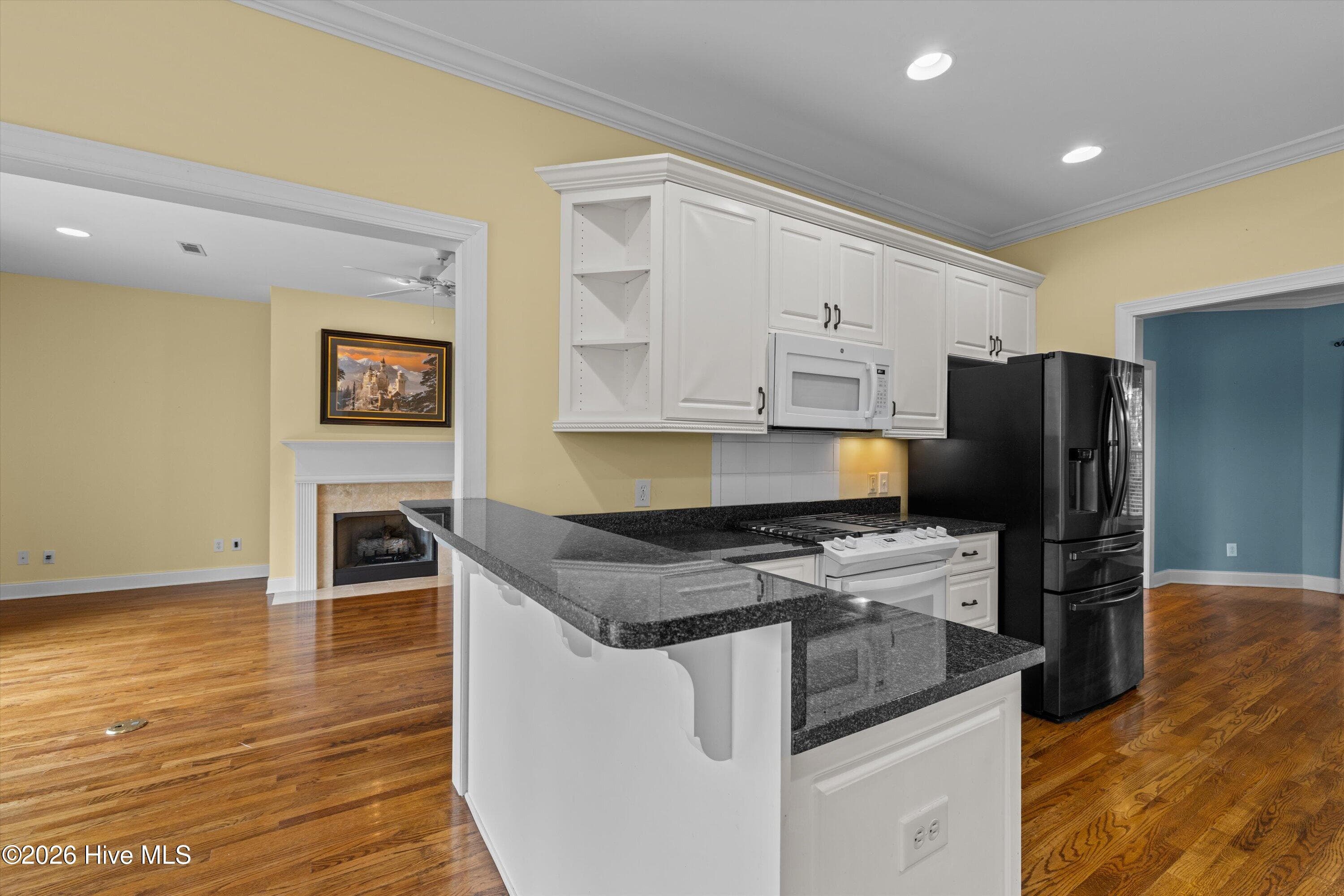 Single Family Residence at 157 E Pleasant Colony Drive, Aiken, SC 29803, photo 2 of 4