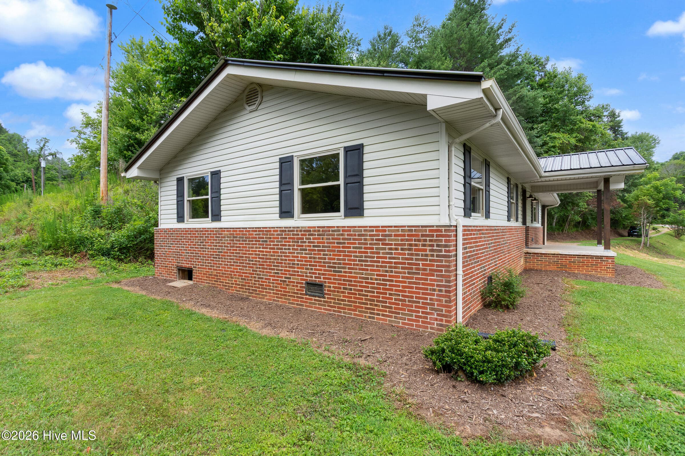 Single Family Residence at 491 Notla Church Road, Murphy, NC 28906, photo 2 of 54
