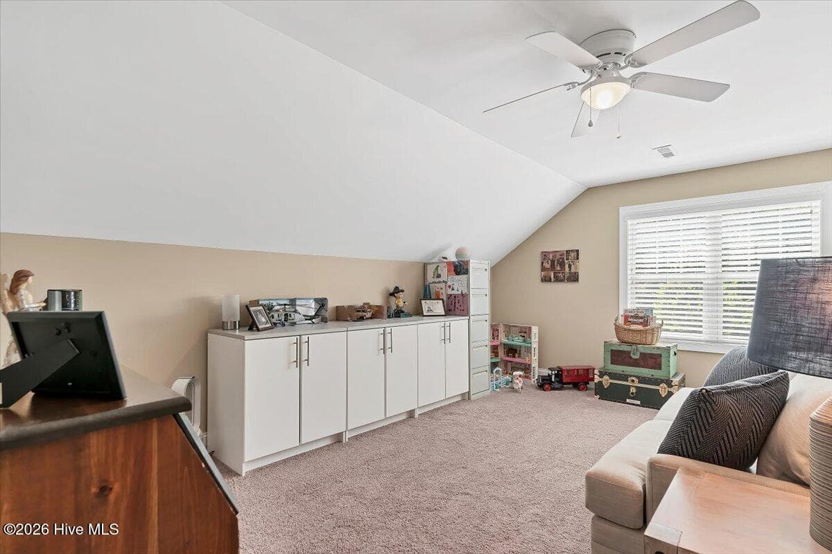 Bonus room - 1 Robins Roost B, Whispering Pines, NC 28327