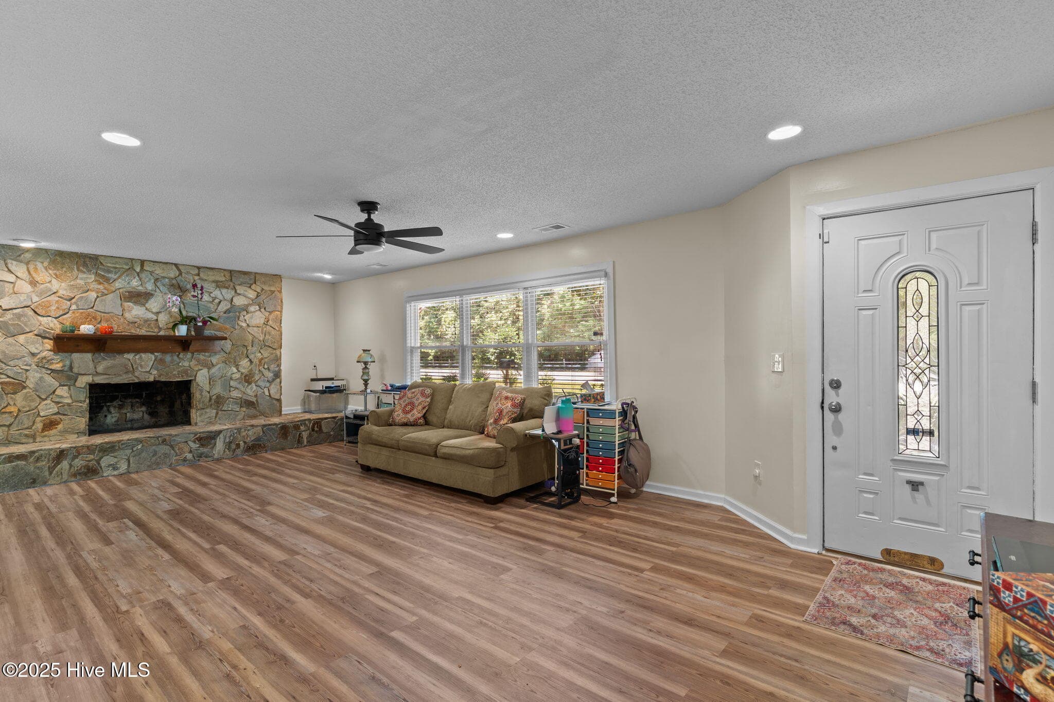 Single Family Residence at 1601 Midway Road SE, Bolivia, NC 28422, photo 3 of 49