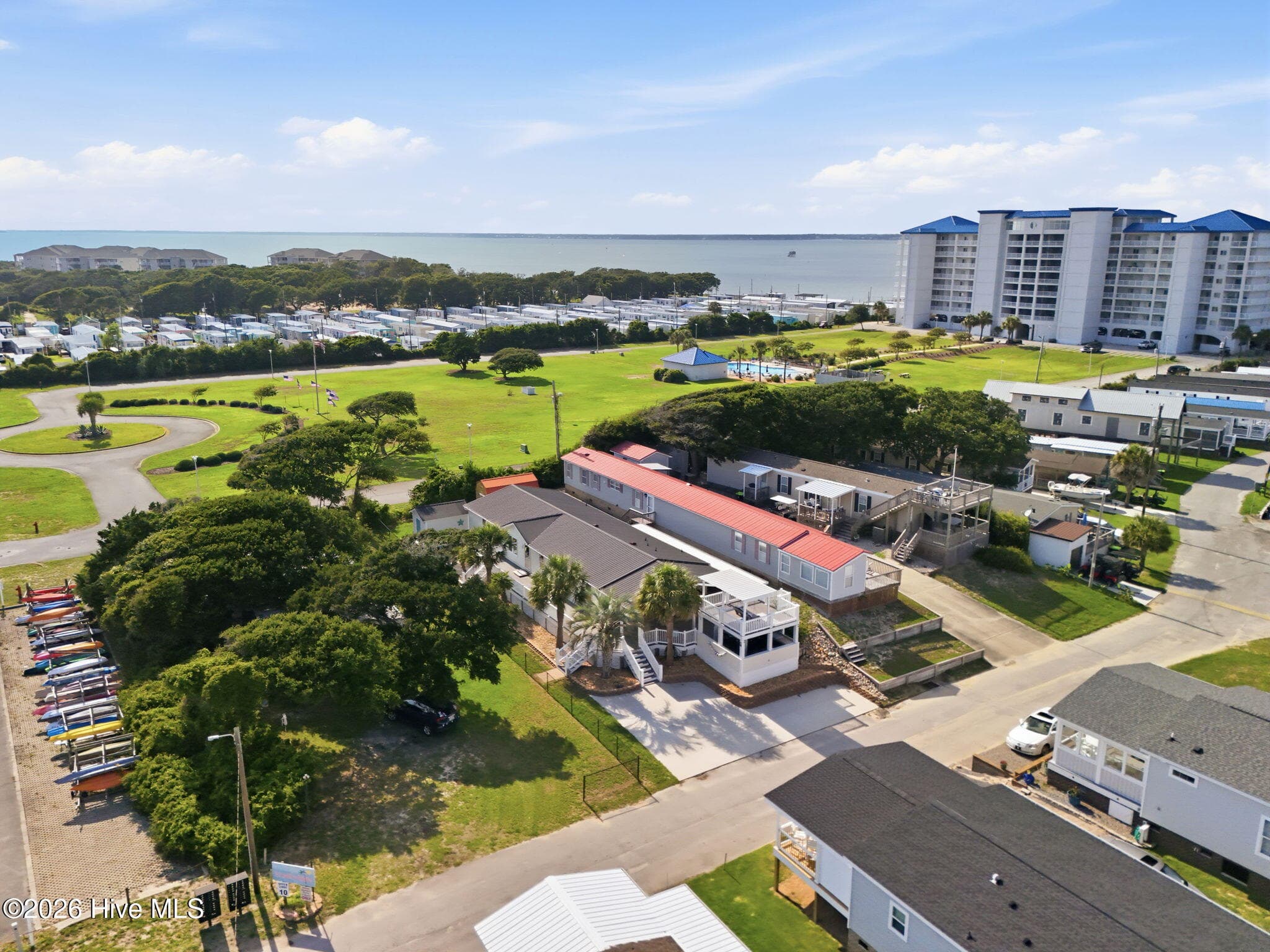 Manufactured Home at 1530 Salter Path Road 59, Indian Beach, NC 28512, photo 4 of 53