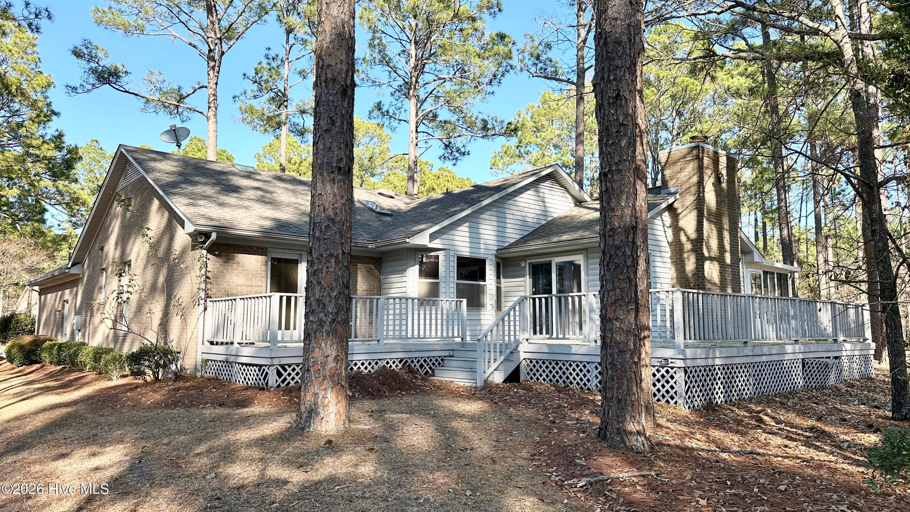 Single Family Residence at 2131 Royal Pines Drive, New Bern, NC 28560, photo 13 of 117
