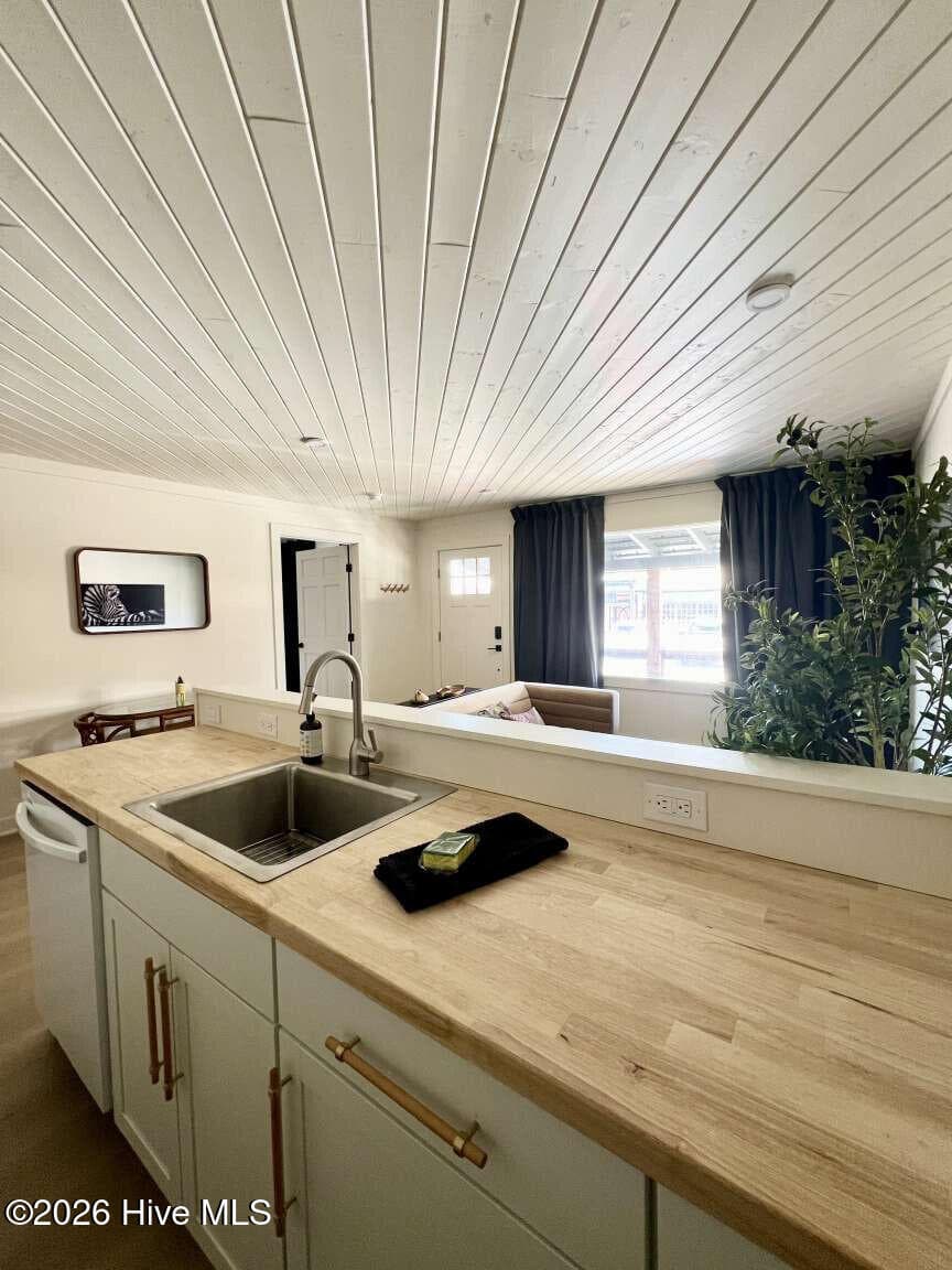 Single Family Residence at 943 Highway 64 Business, Hayesville, NC 28904, photo 11 of 25