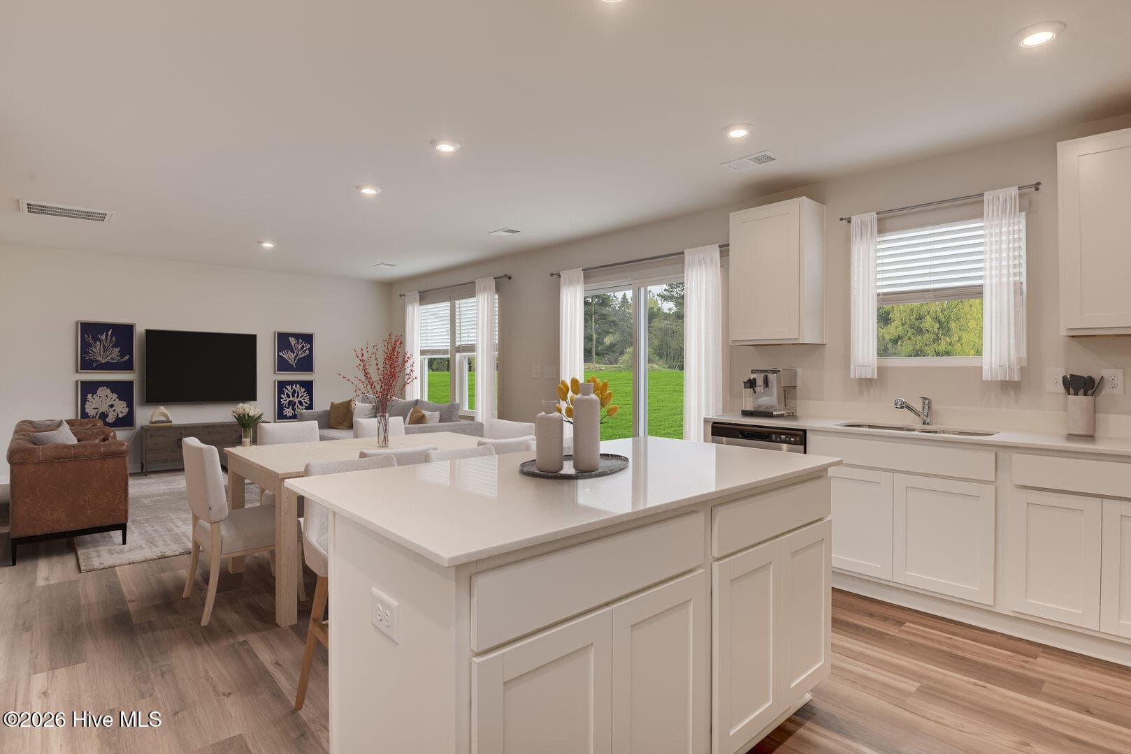 Single Family Residence at 8207 Smooth Whiskey Circle, New Ellenton, SC 29809, photo 8 of 25