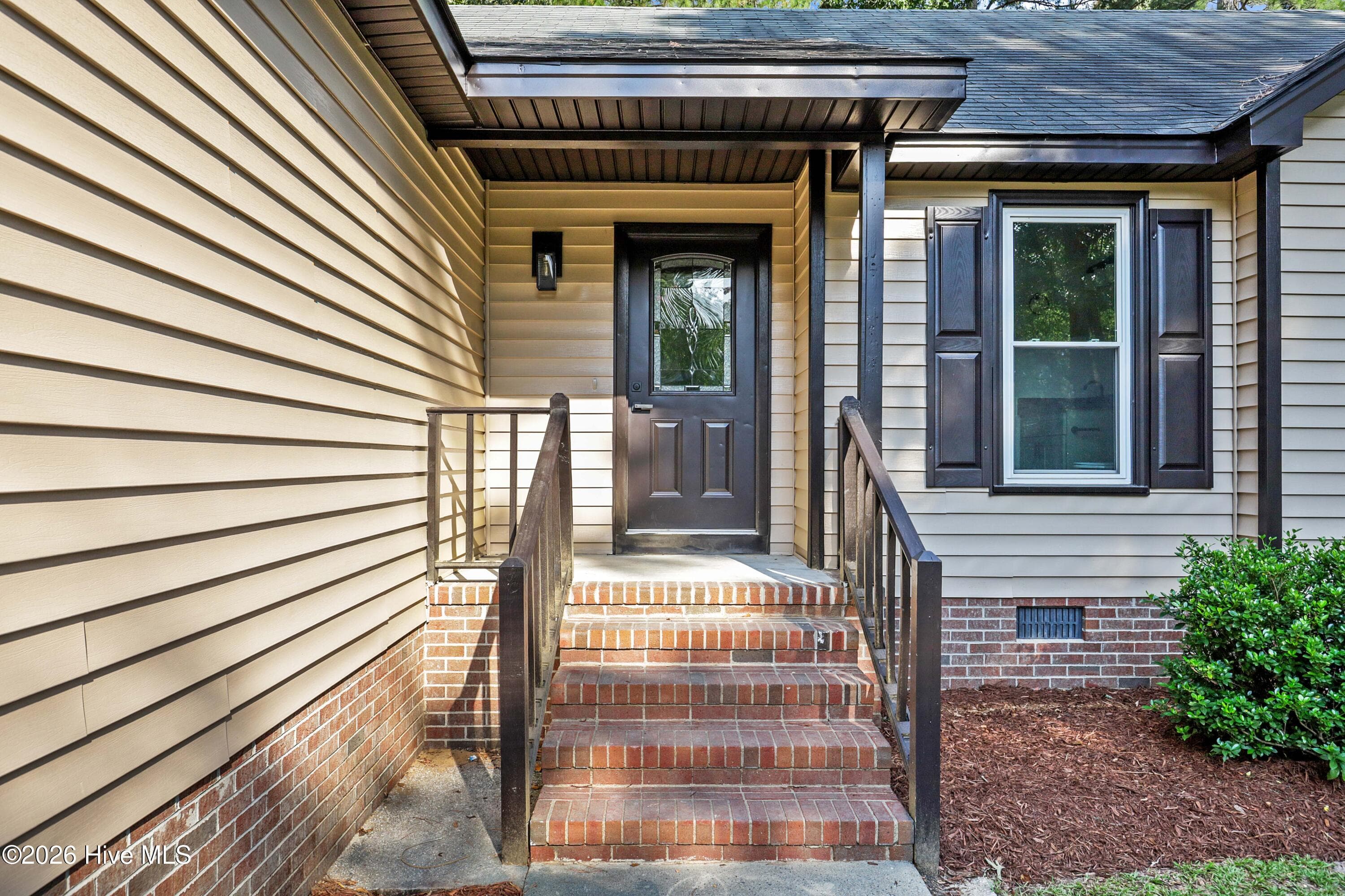 Single Family Residence at 202 N Pointe Drive, Goldsboro, NC 27530, photo 4 of 44