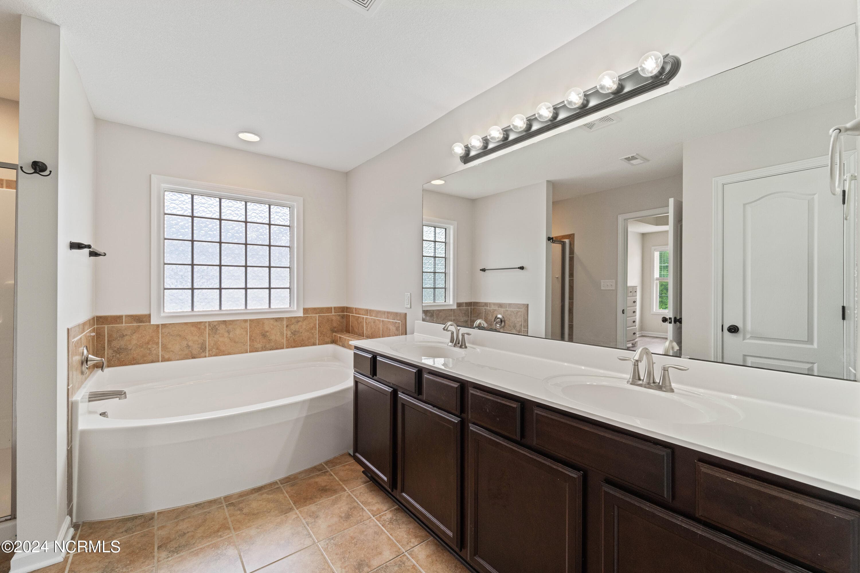Single Family Residence at 135 Prelude Drive, Richlands, NC 28574, photo 15 of 27