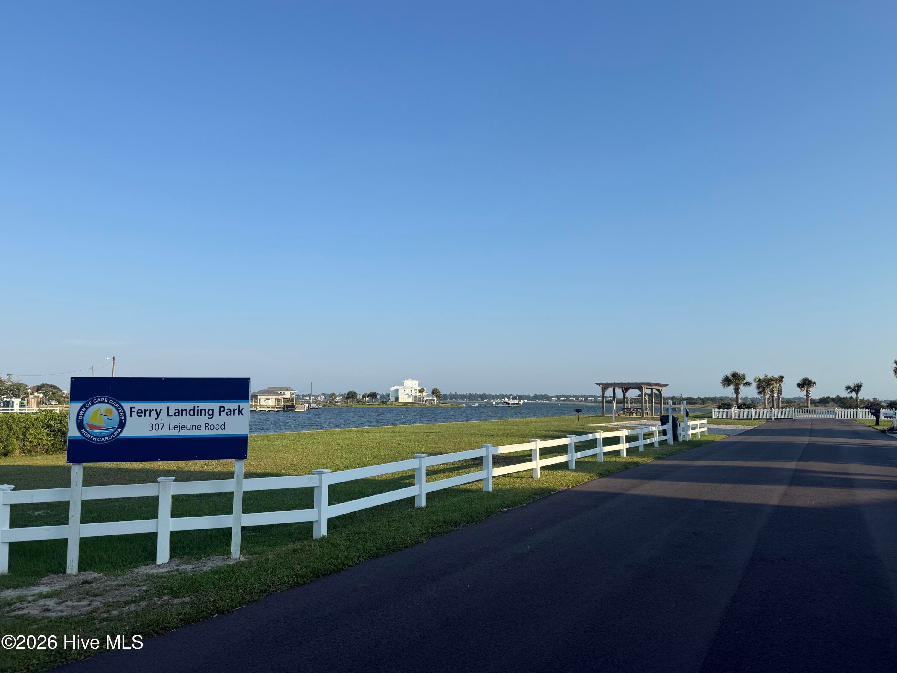 Manufactured Home at 114 Lejeune Road, Cape Carteret, NC 28584, photo 34 of 57