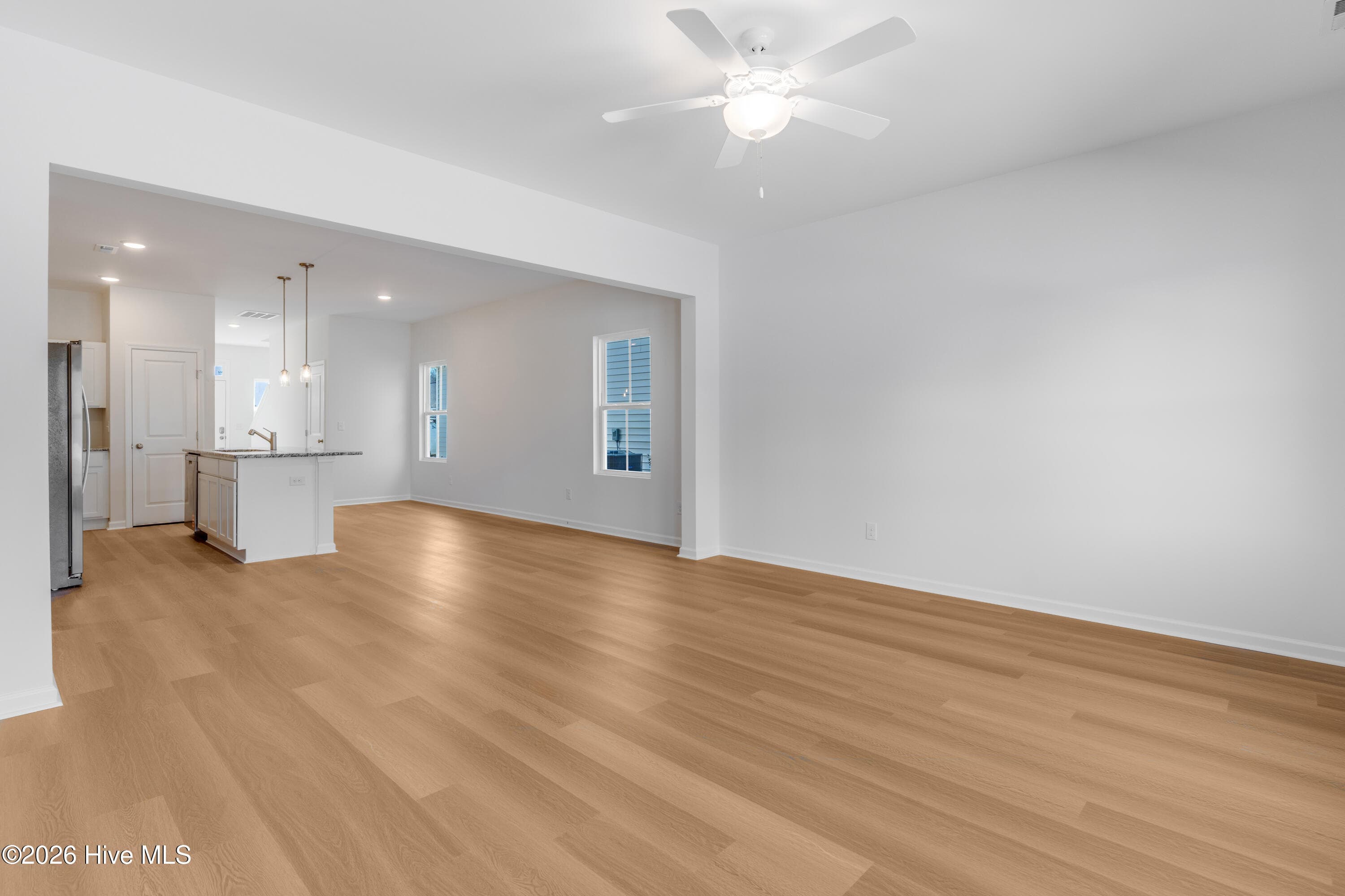 Single Family Residence at 101 W Farley 83, Hampstead, NC 28443, photo 16 of 26