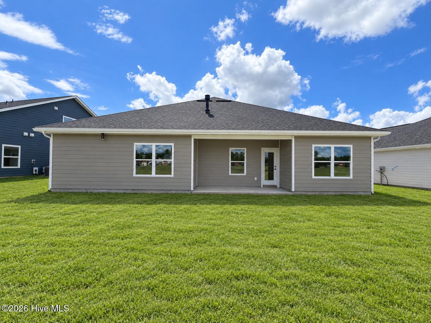Single Family Residence at 2125 Sandbrook Loop, Leland, NC 28451, photo 4 of 29