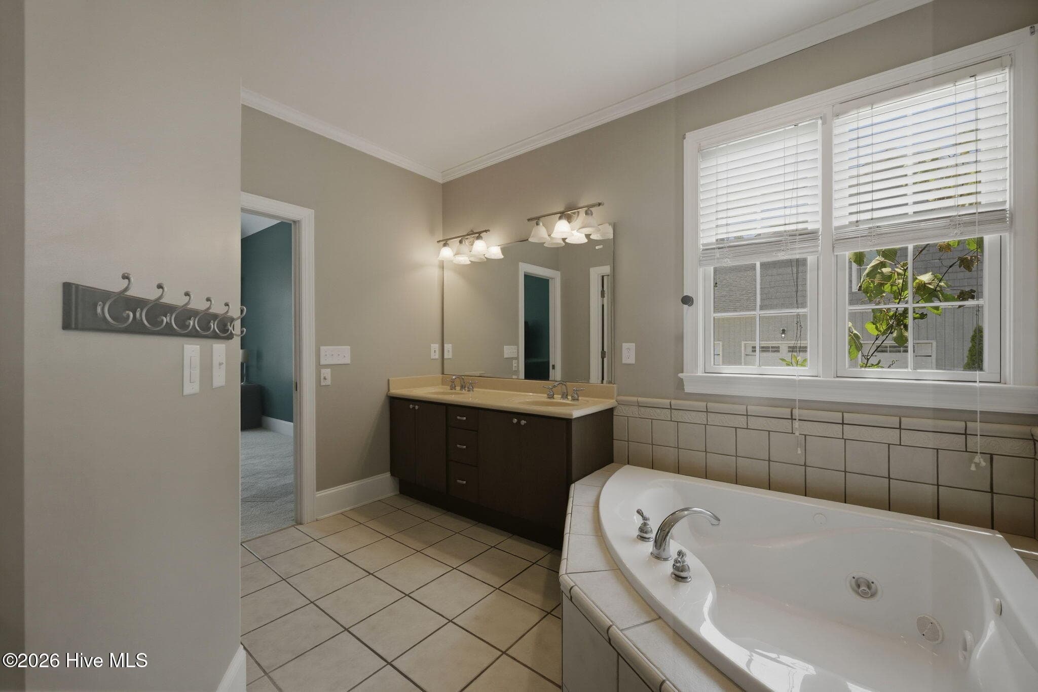 Single Family Residence at 202 Emmen Road, New Bern, NC 28562, photo 34 of 50