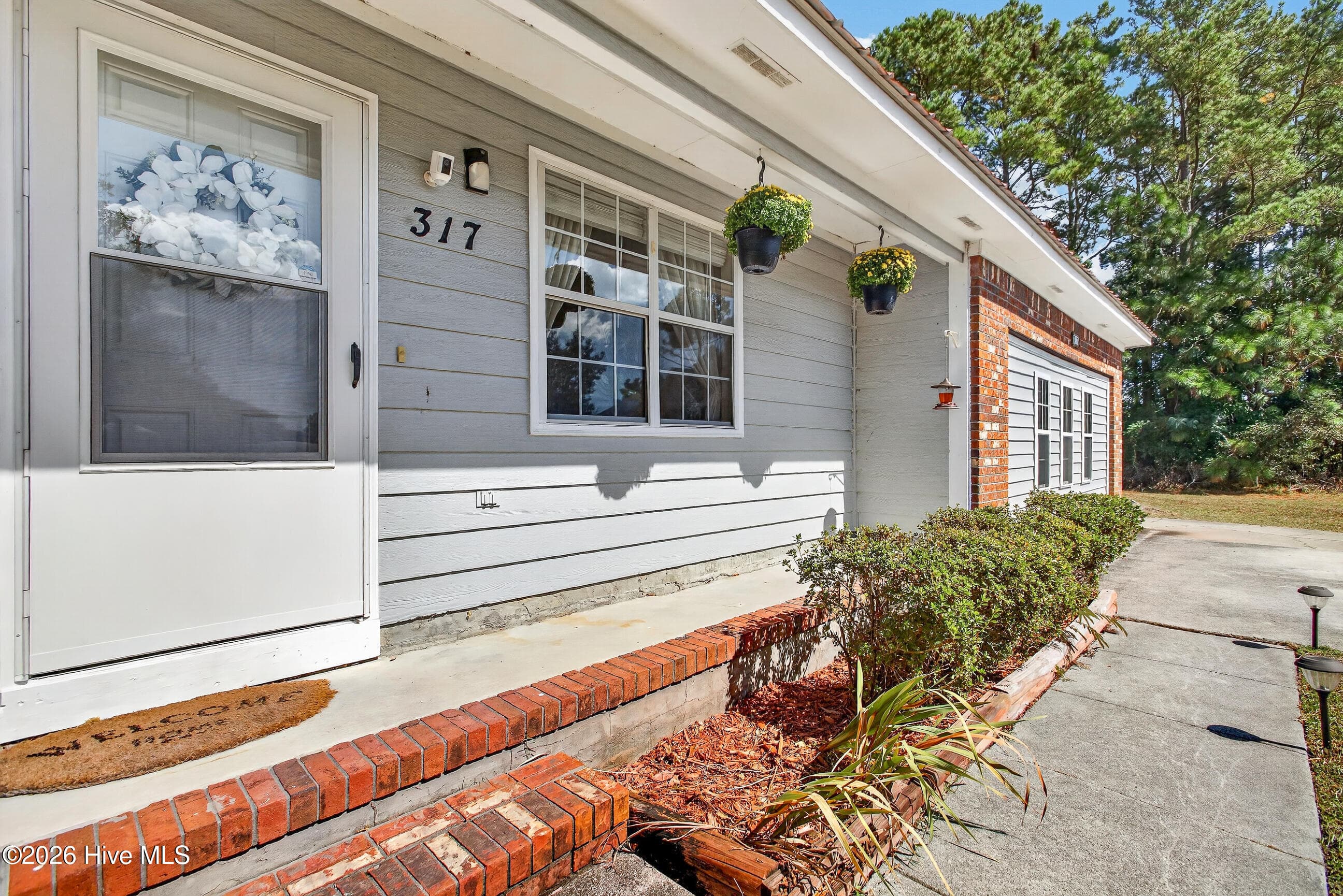 Single Family Residence at 317 Cinnamon Drive, Hubert, NC 28539, photo 9 of 49