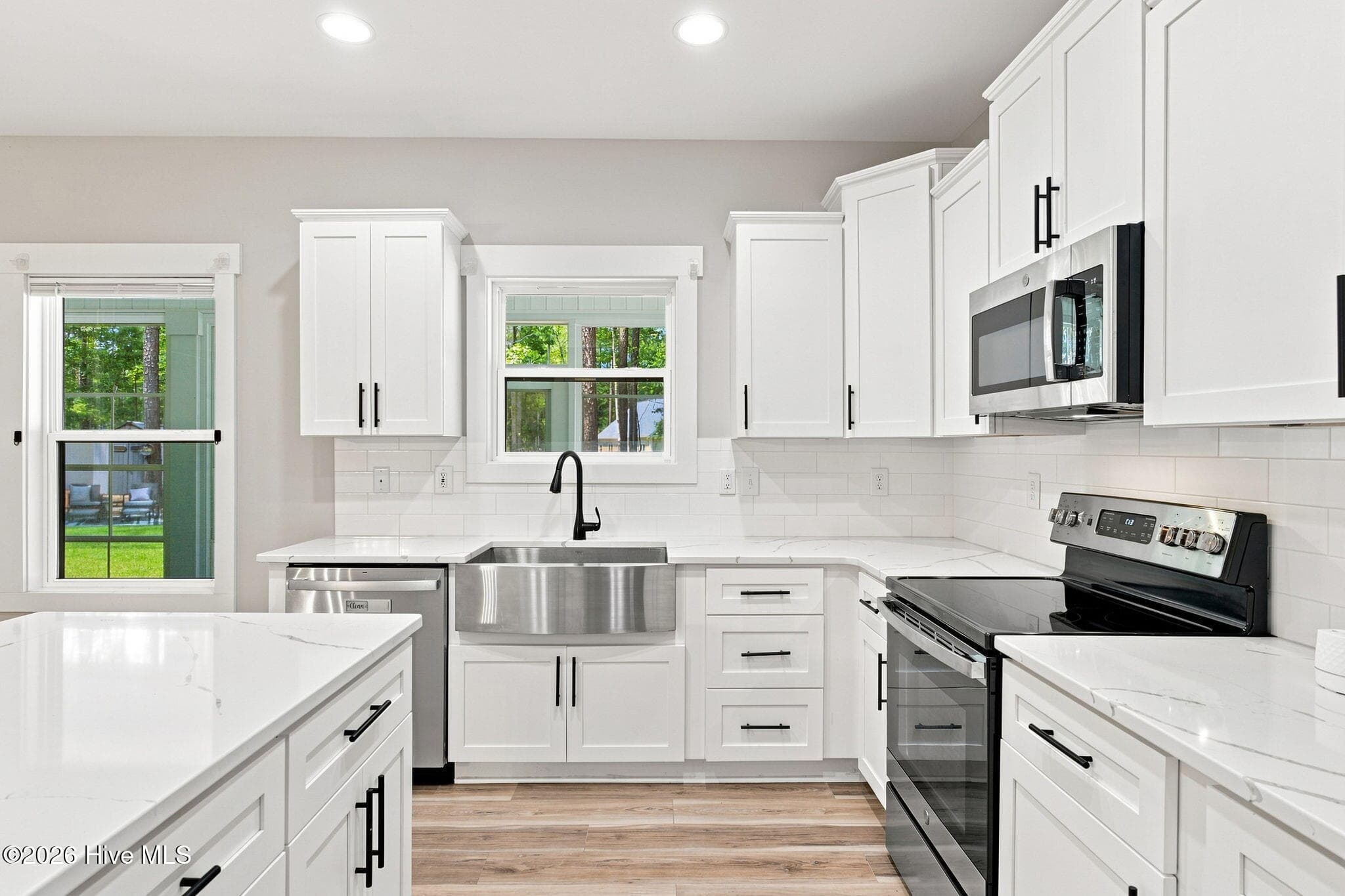 Single Family Residence at 431 Sandlewood Drive NW, Calabash, NC 28467, photo 8 of 55
