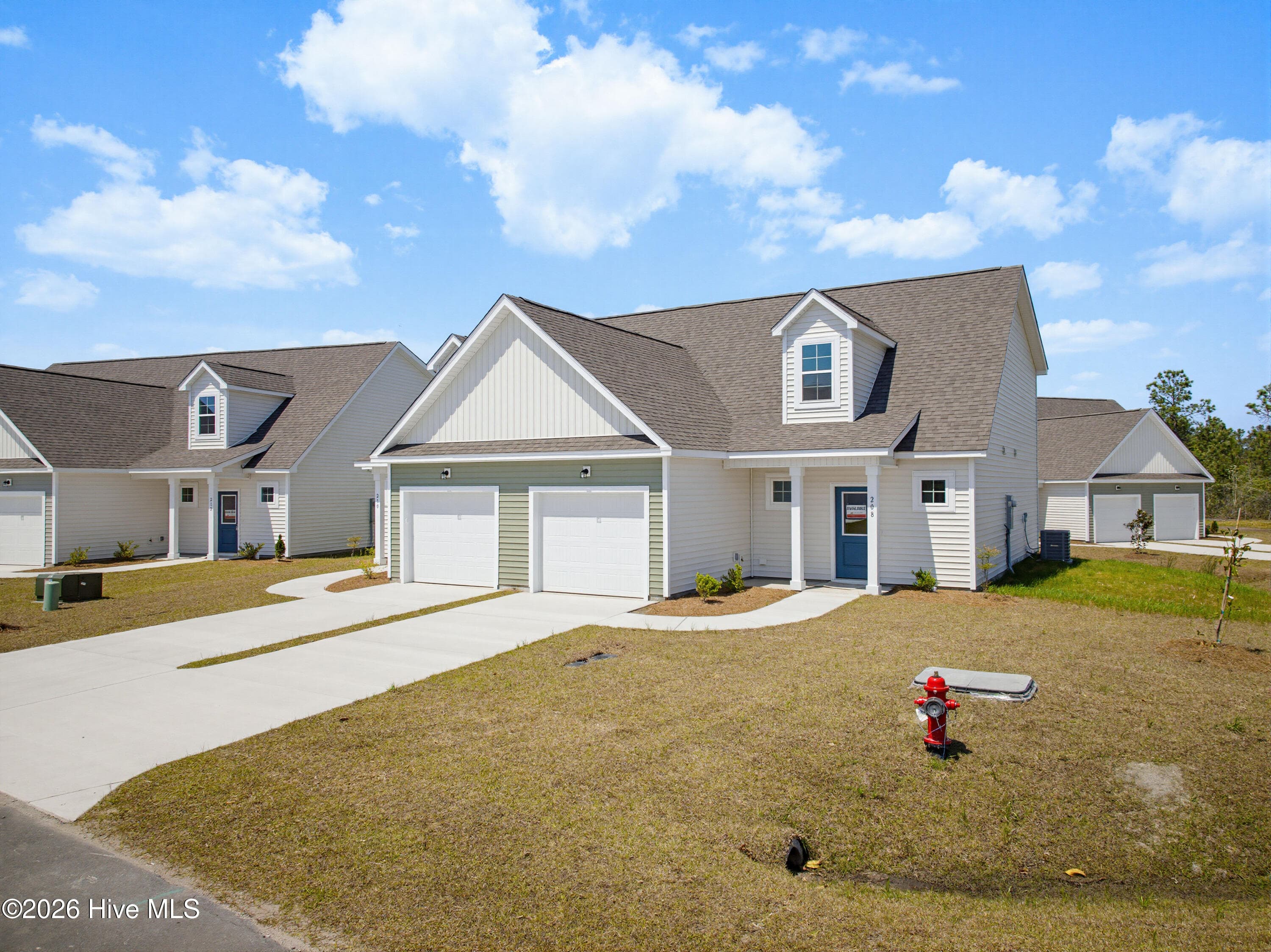 Townhouse at 208 Sandpiper Place, Holly Ridge, NC 28445, photo 2 of 23