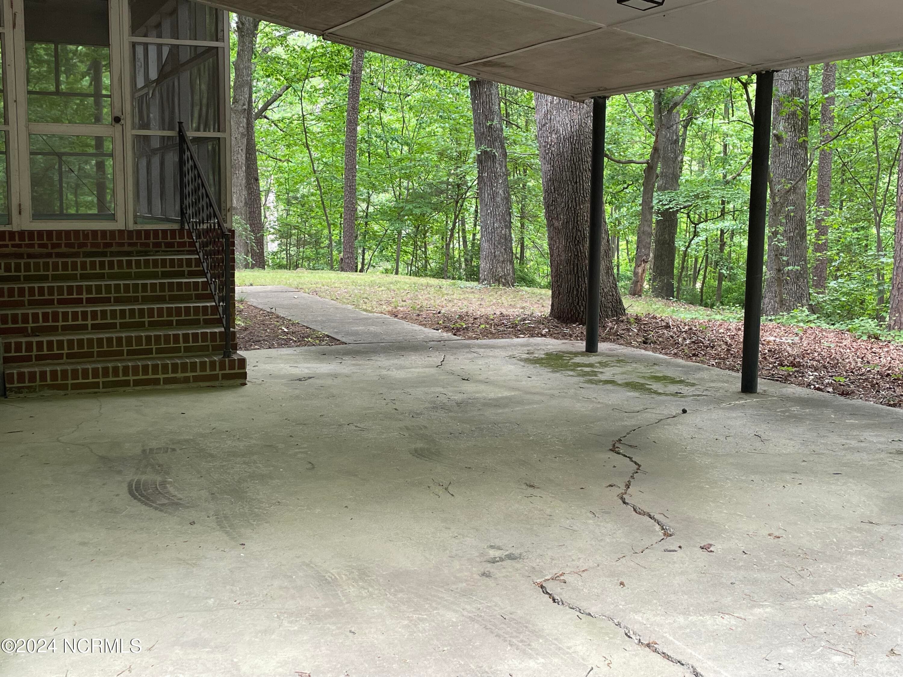 2592 Old Glendon Road, Carthage, NC 28327