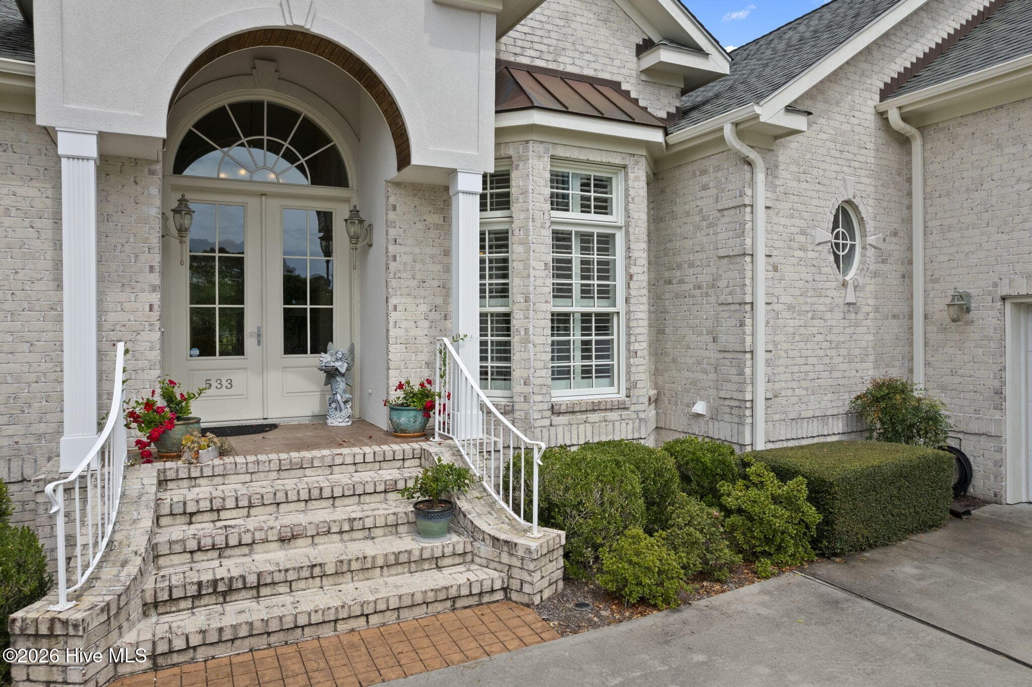 Single Family Residence at 533 Rivage Promenade, Wilmington, NC 28412, photo 11 of 97