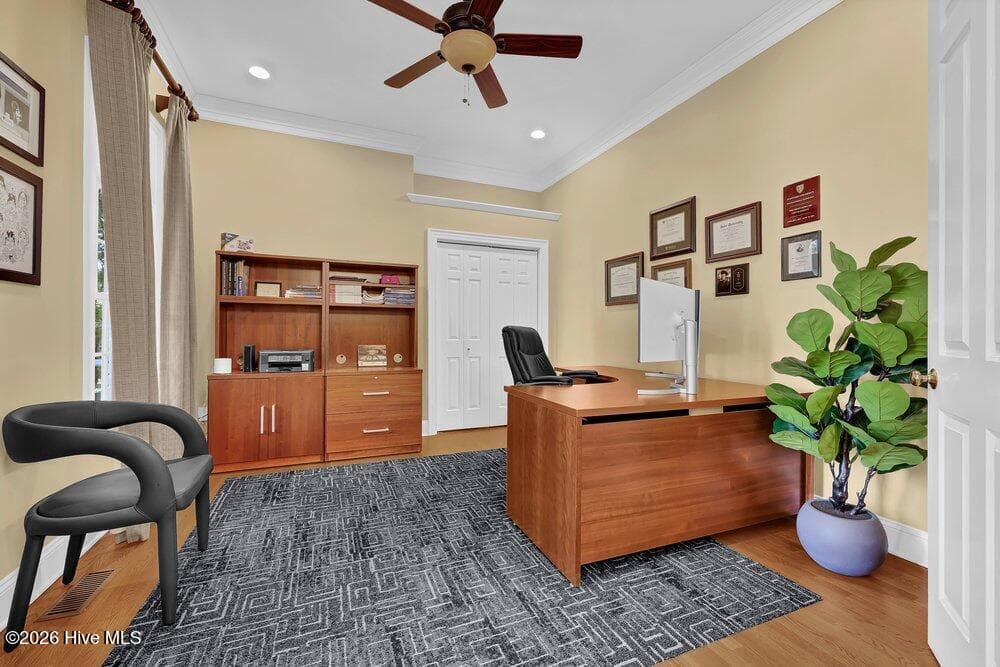 Single Family Residence at 2213 Fox Hunt Lane, Wilmington, NC 28405, photo 24 of 79