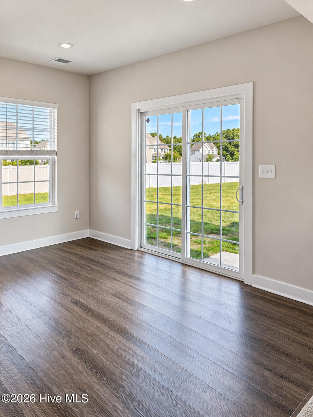 Single Family Residence at 212 Pungo Circle, Moyock, NC 27958, photo 10 of 34