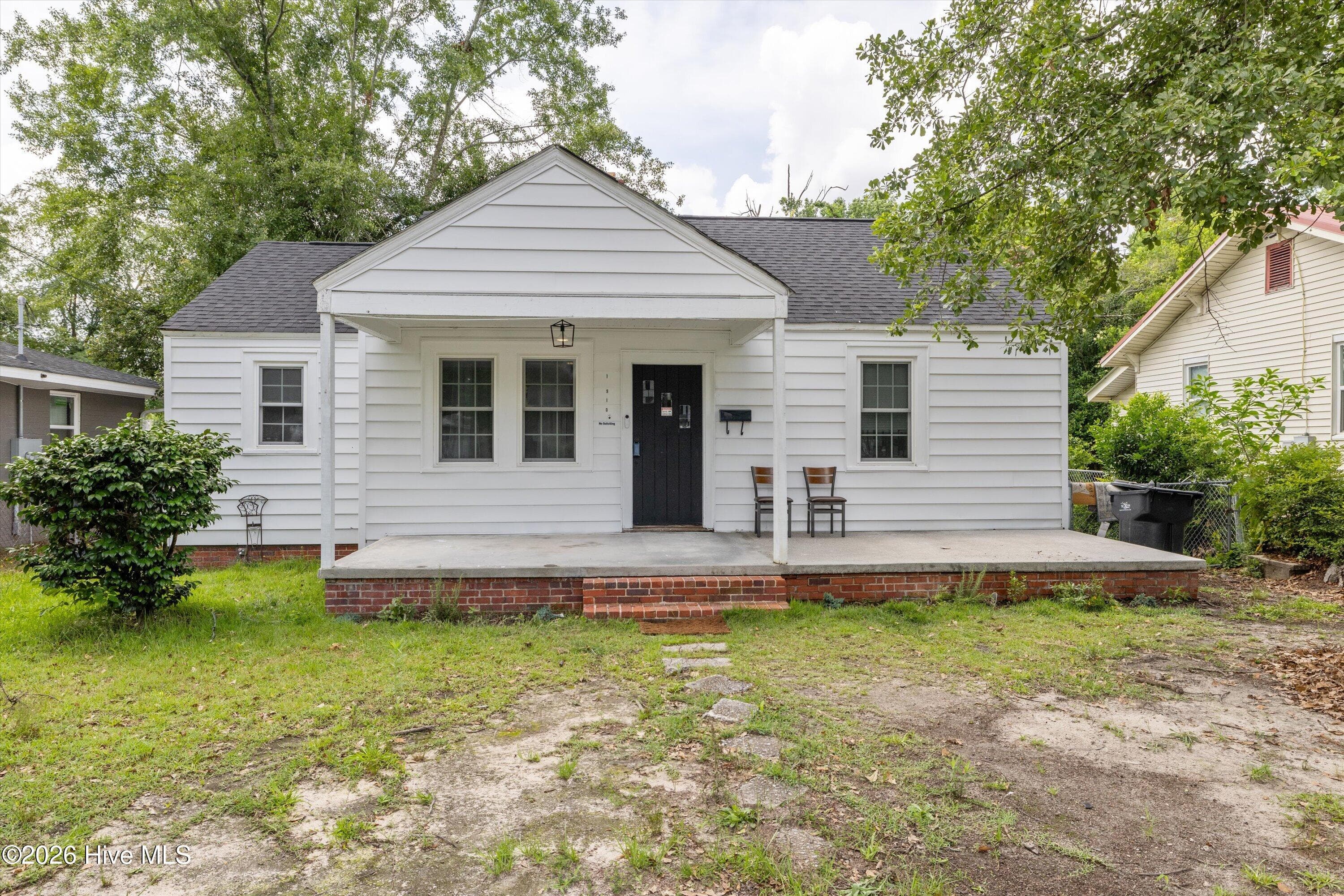 Single Family Residence at 1910 Warren Street, Augusta, GA 30904, photo 4 of 42