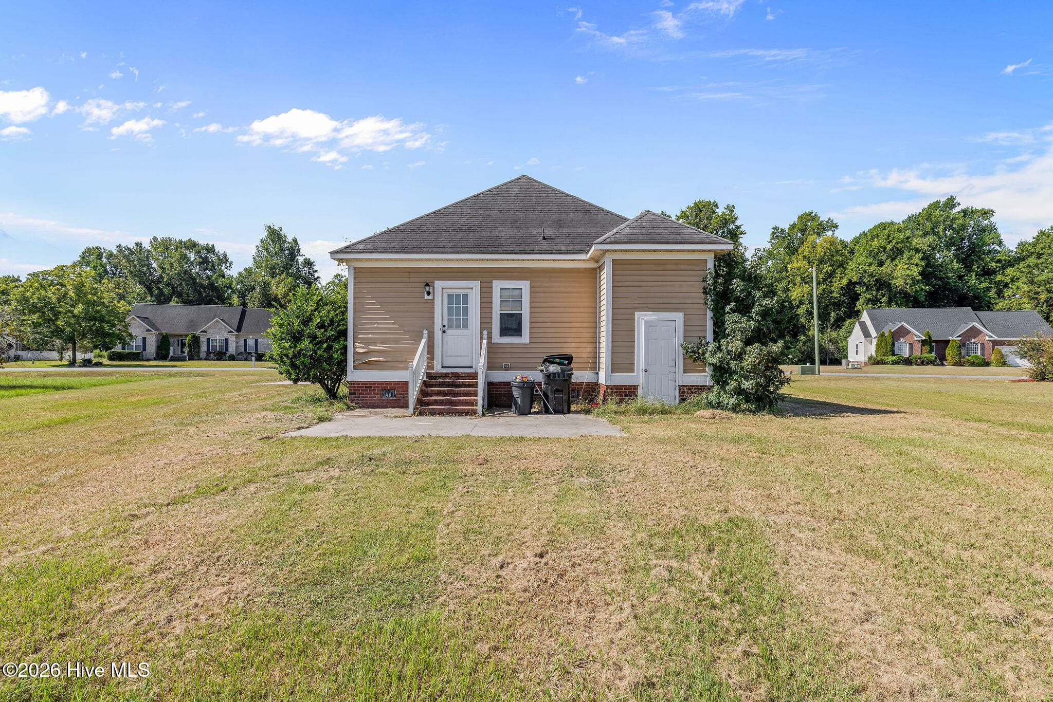 Single Family Residence at 208 Stillwater Creek Drive, Goldsboro, NC 27534, photo 4 of 16