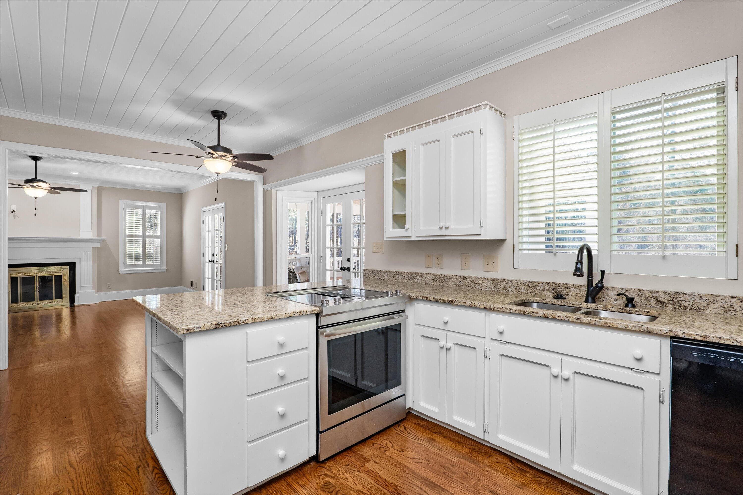 Single Family Residence at 856 Point Comfort Road, Martinez, GA 30907, photo 15 of 54