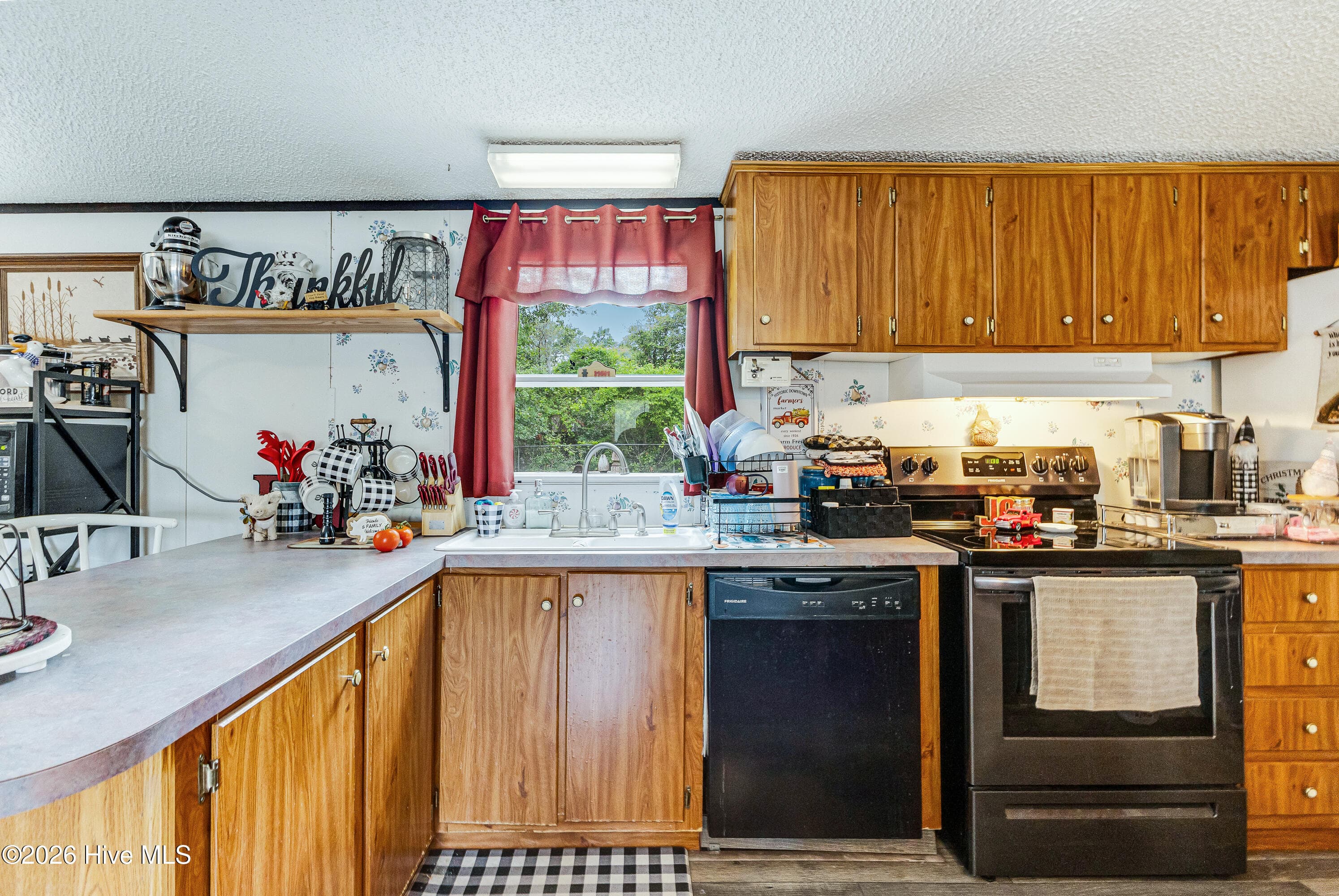 Manufactured Home at 2193 Helmsman Drive SW, Supply, NC 28462, photo 10 of 29