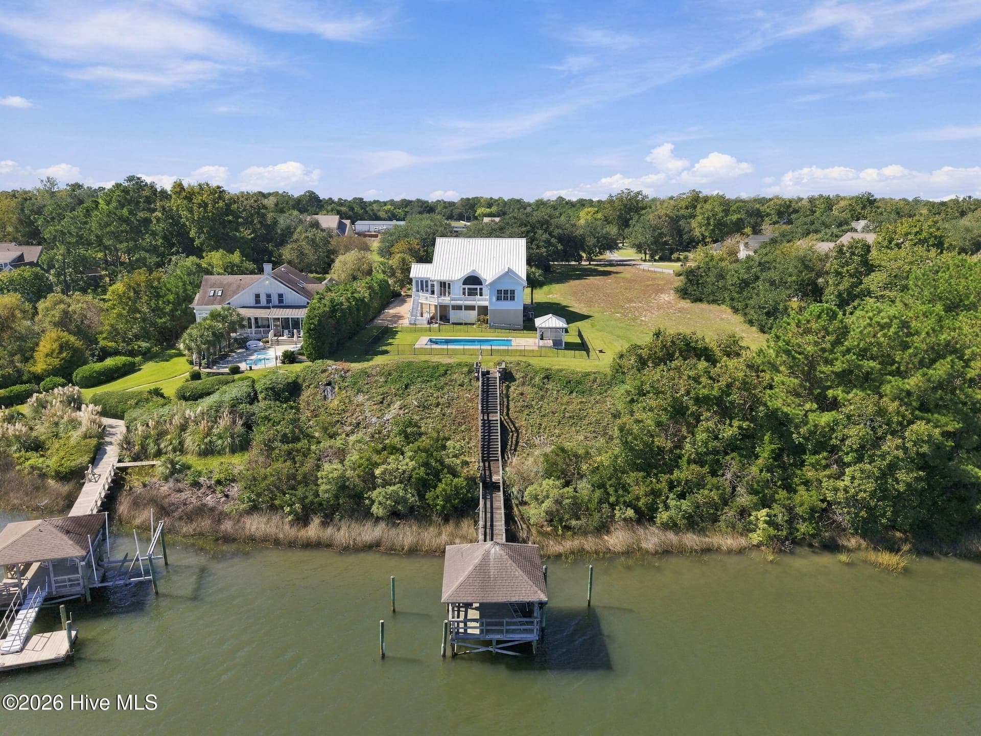 Single Family Residence at 526 Ballast Point Road, Hampstead, NC 28443, photo 3 of 67
