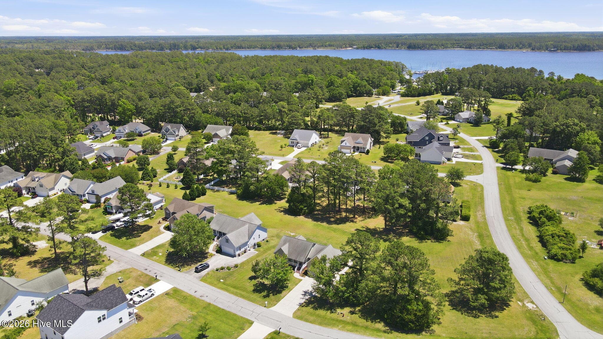 Single Family Residence at 1129 Coral Reef Drive, New Bern, NC 28560, photo 60 of 68