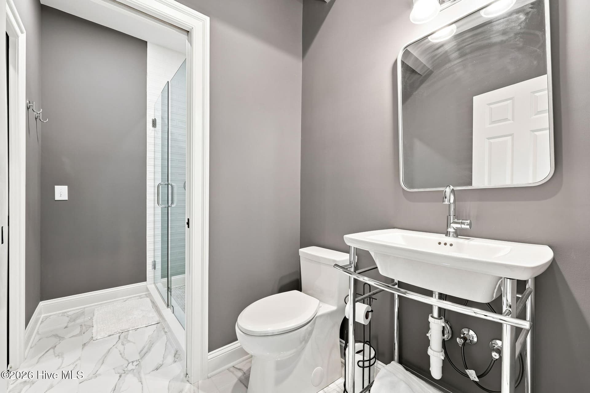 Upstairs bathroom - 102 Chesterfield Drive, Pinehurst, NC 28374