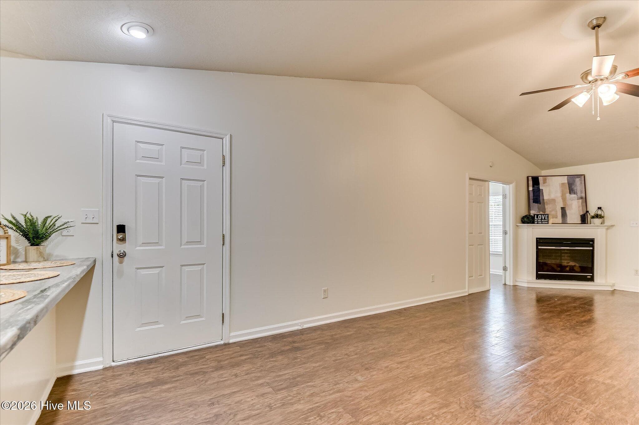Townhouse at 8041 Reagan Circle, Augusta, GA 30909, photo 14 of 40