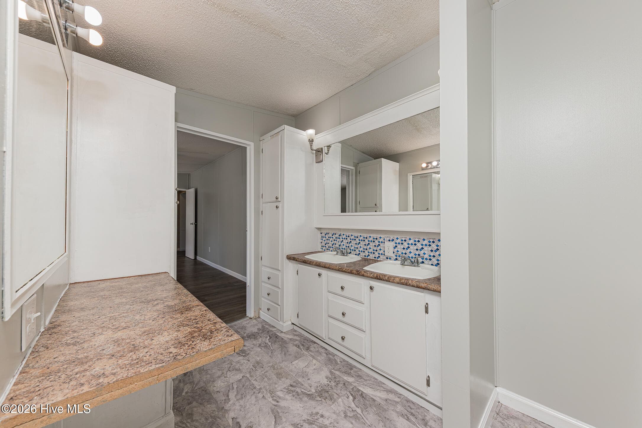 Manufactured Home at 122 Woodbrook Drive, Midway Park, NC 28544, photo 30 of 47