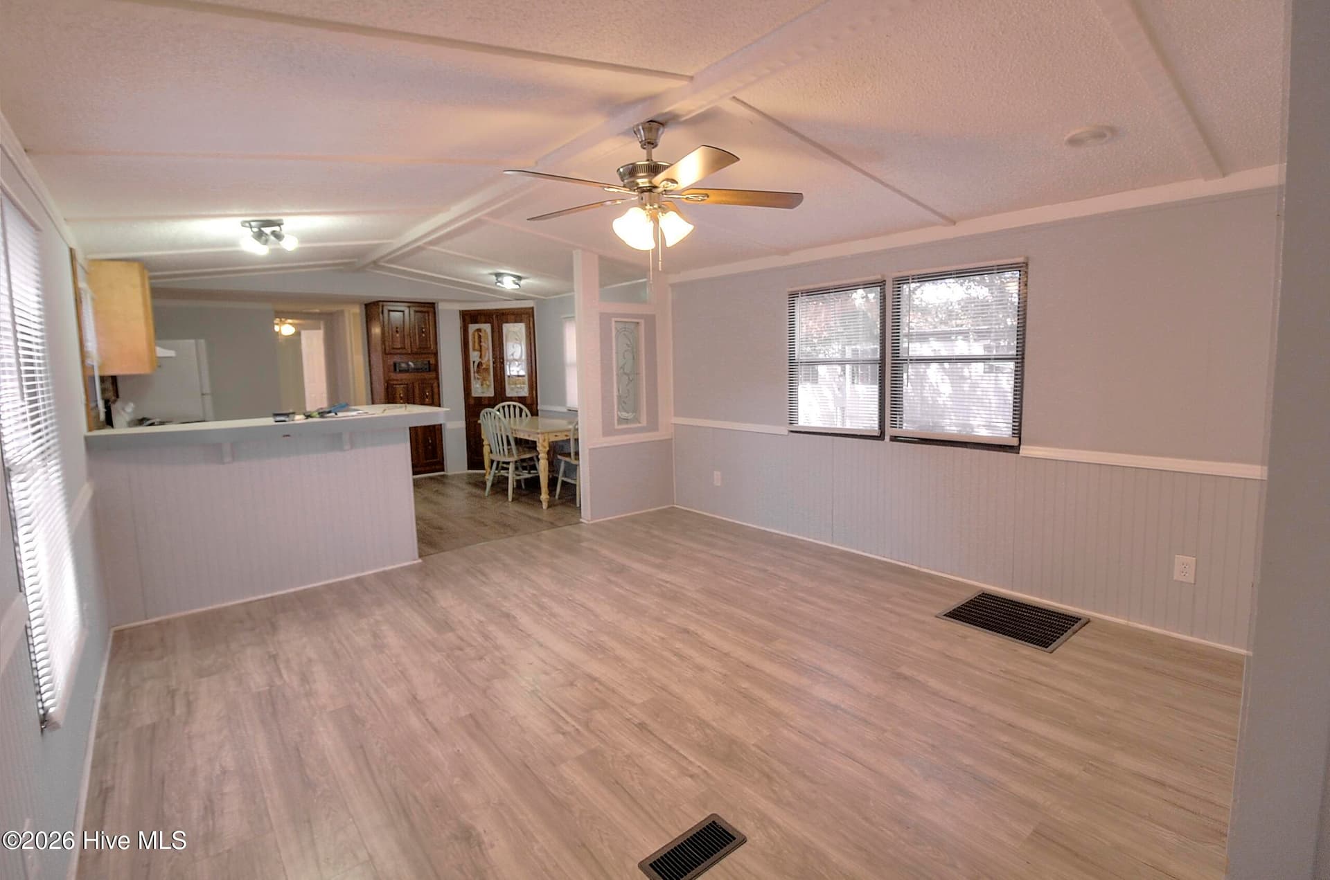 Manufactured Home at 2937 Indian Street SW, Supply, NC 28462, photo 4 of 14