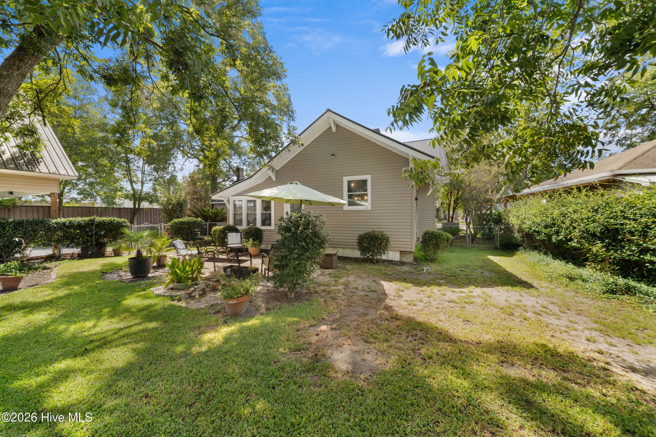 Single Family Residence at 631 Barney Avenue, Millen, GA 30442, photo 8 of 36