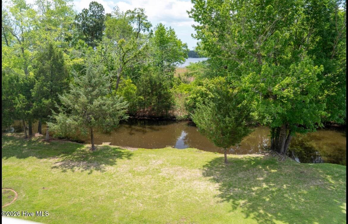 Single Family Residence at 132 Riverwalk Lane, Jacksonville, NC 28540, photo 3 of 7