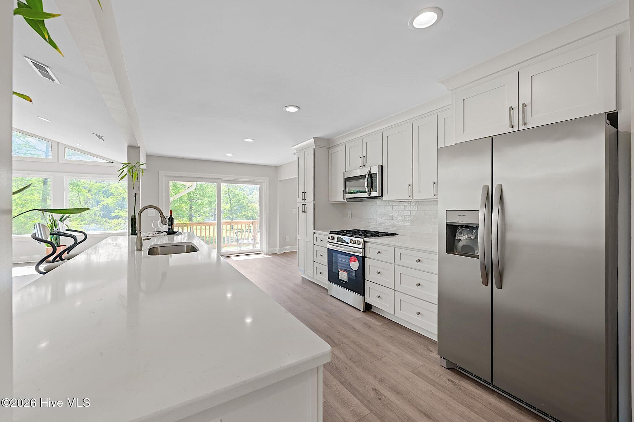 Single Family Residence at 244 Shoreline Drive, New Bern, NC 28562, photo 21 of 70