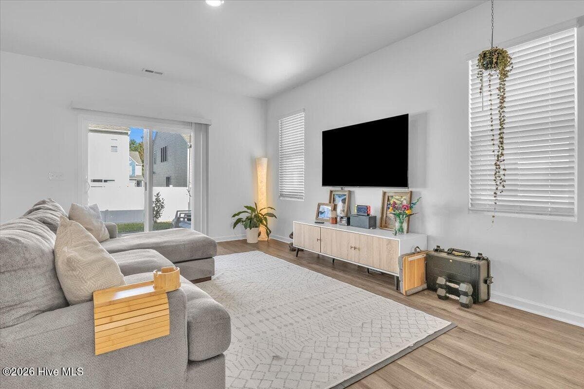 Single Family Residence at 1613 King Street, Wilmington, NC 28401, photo 11 of 67