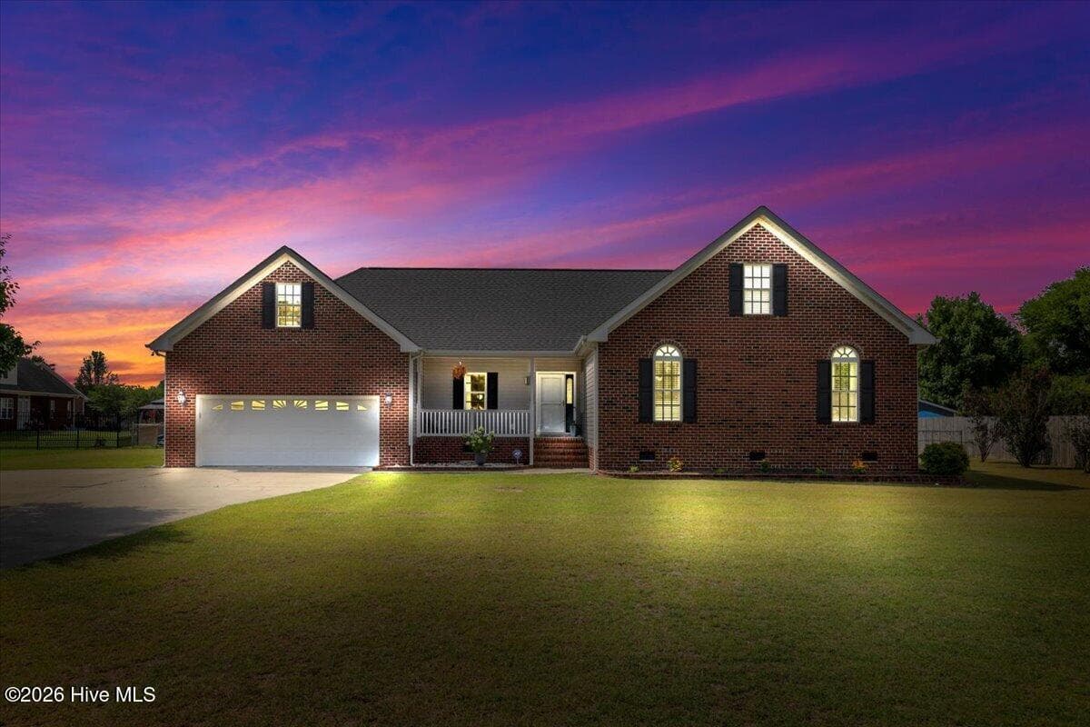 Night Light Up - 105 Pointe Drive, La Grange, NC 28551