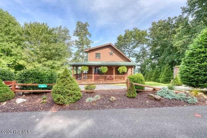 Single Family Residence at 81 Grant Drive, Brasstown, NC 28902, photo 2 of 5