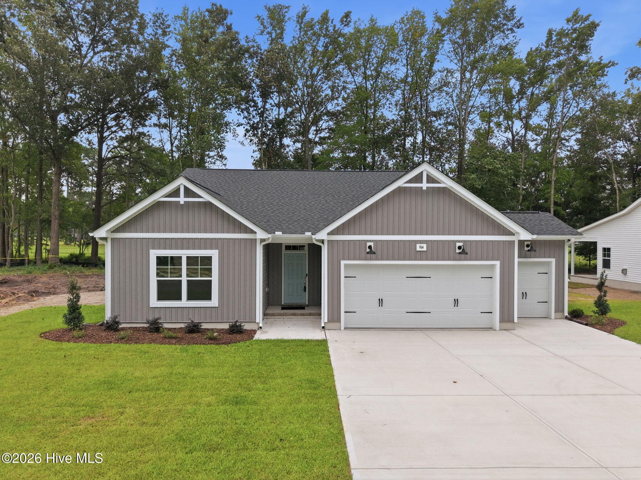 Single Family Residence at 914 Rialto Lane, Ayden, NC 28513, photo 6 of 62